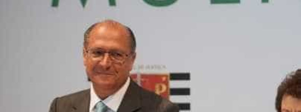 Alckmin promete pagar duas vezes mais que Dilma a médicos
