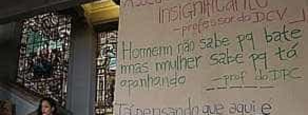 Alunos acusam professores de racismo e homofobia Alunos acusam professores de racismo e homofobia