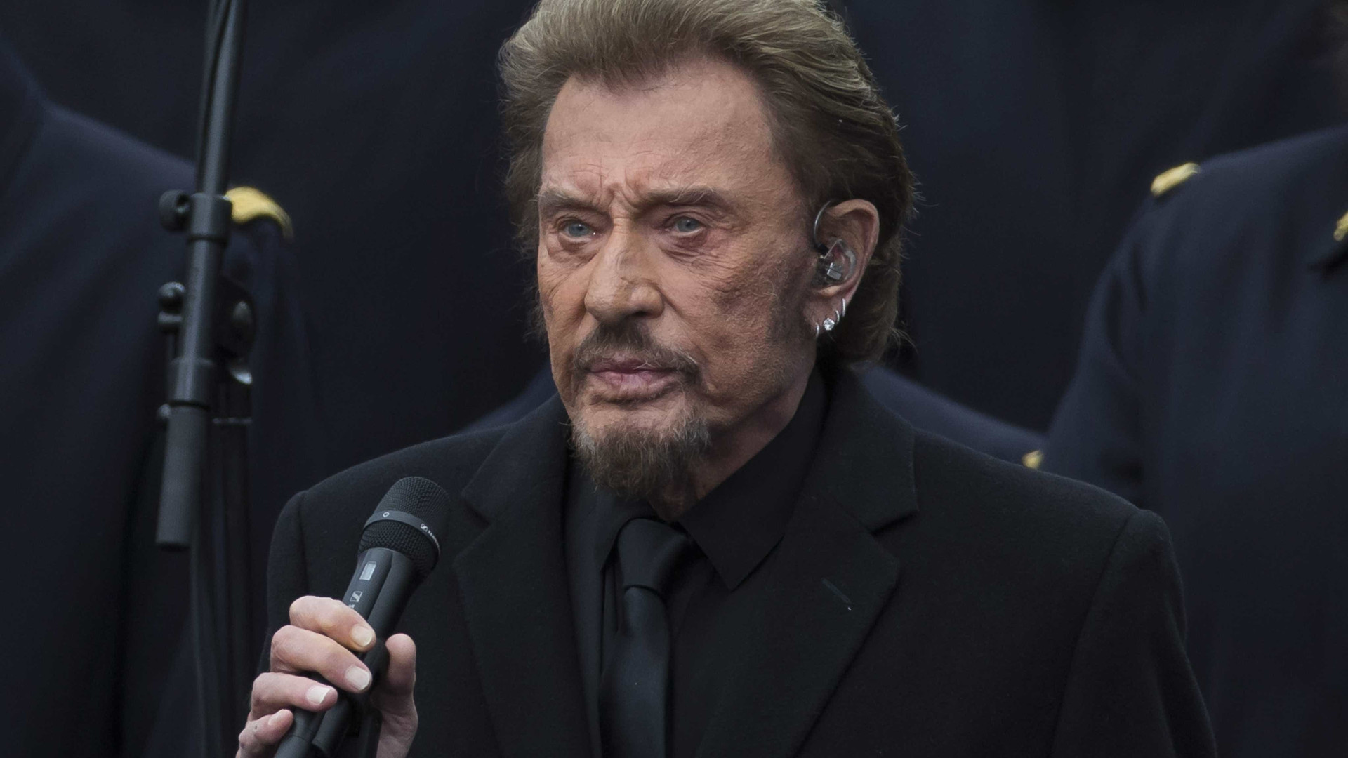 Morre aos 74 anos roqueiro francês Johnny Hallyday