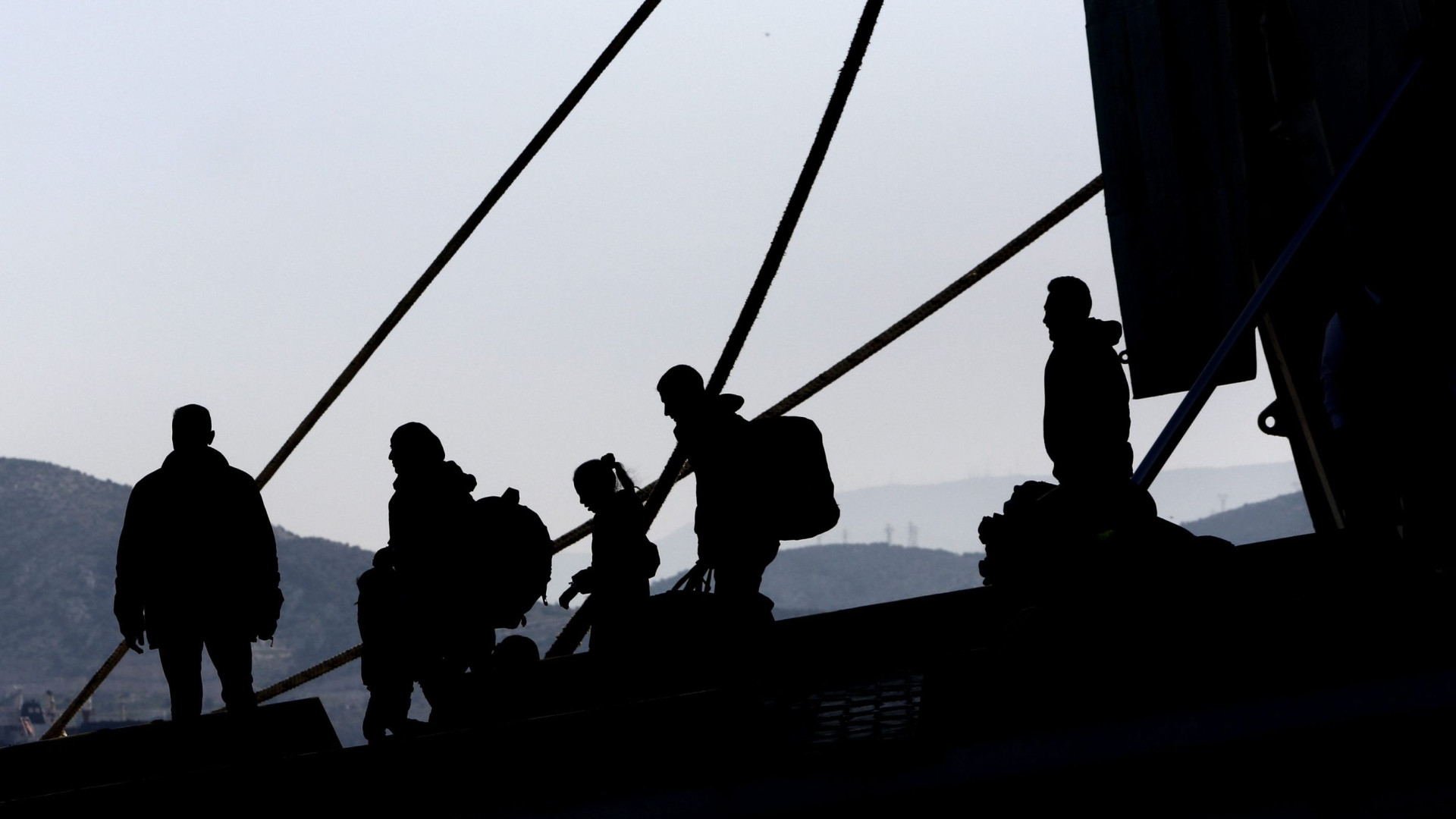 Ao menos 2,5 milhões de pessoas recorreram a traficantes para migrarem