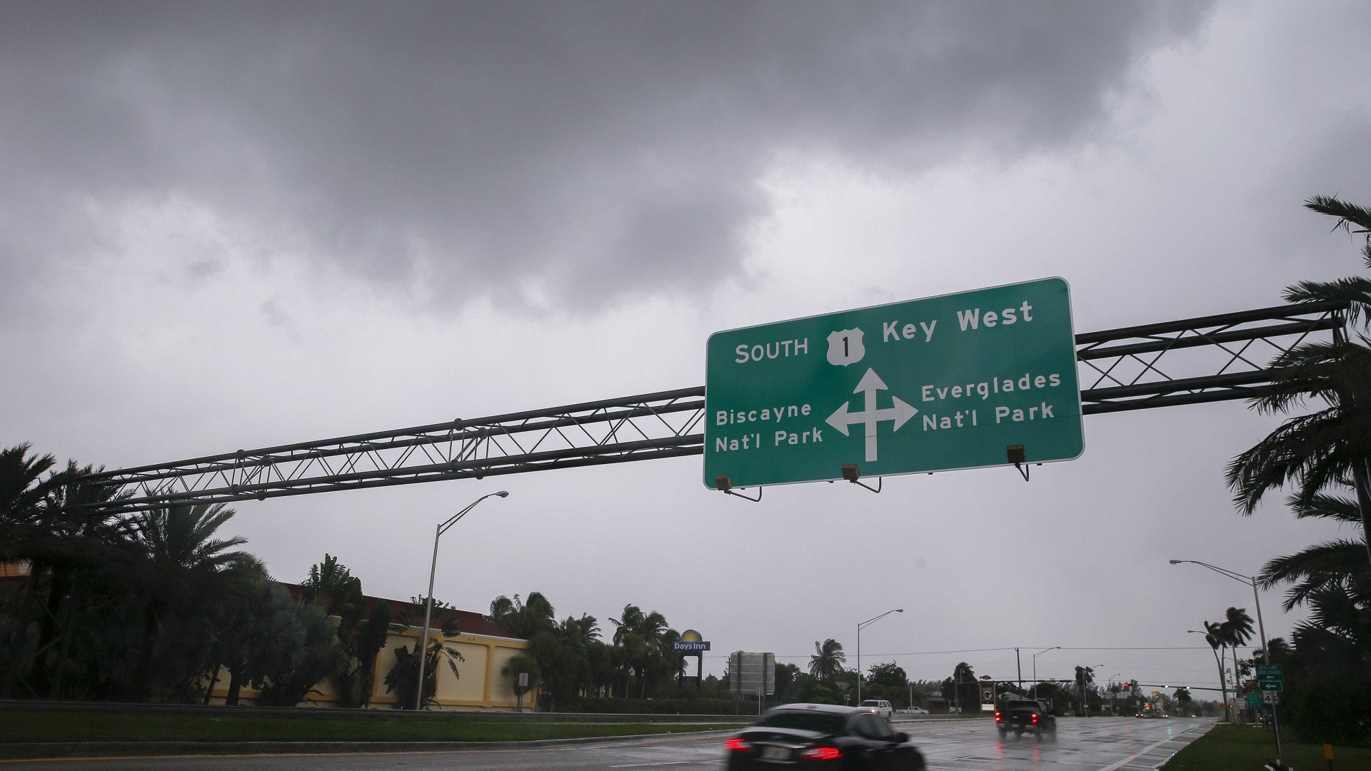Furacão Irma já tocou o extremo Sul da Flórida