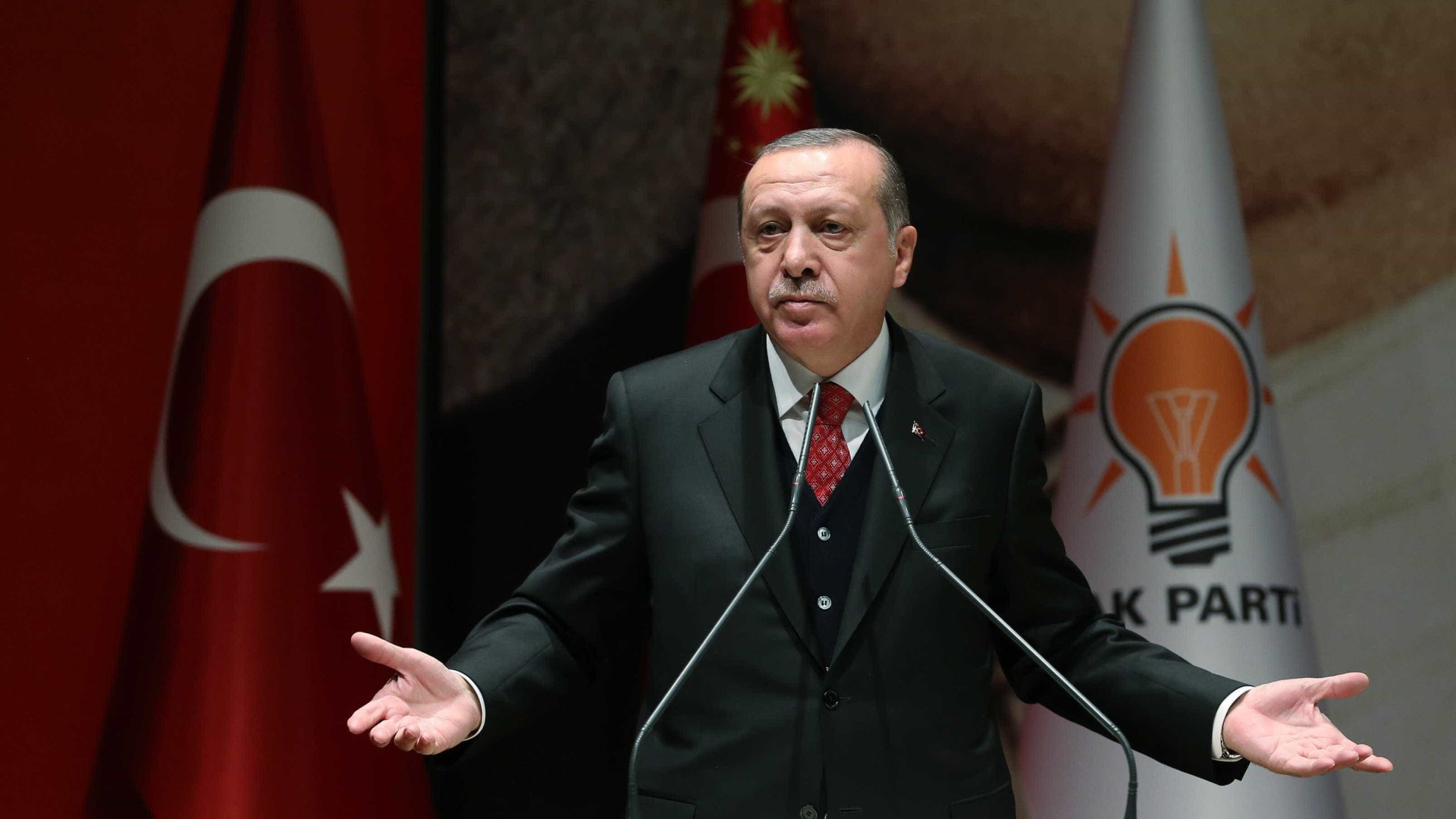 Trump lança Oriente Médio em 'círculo de fogo', diz Erdogan