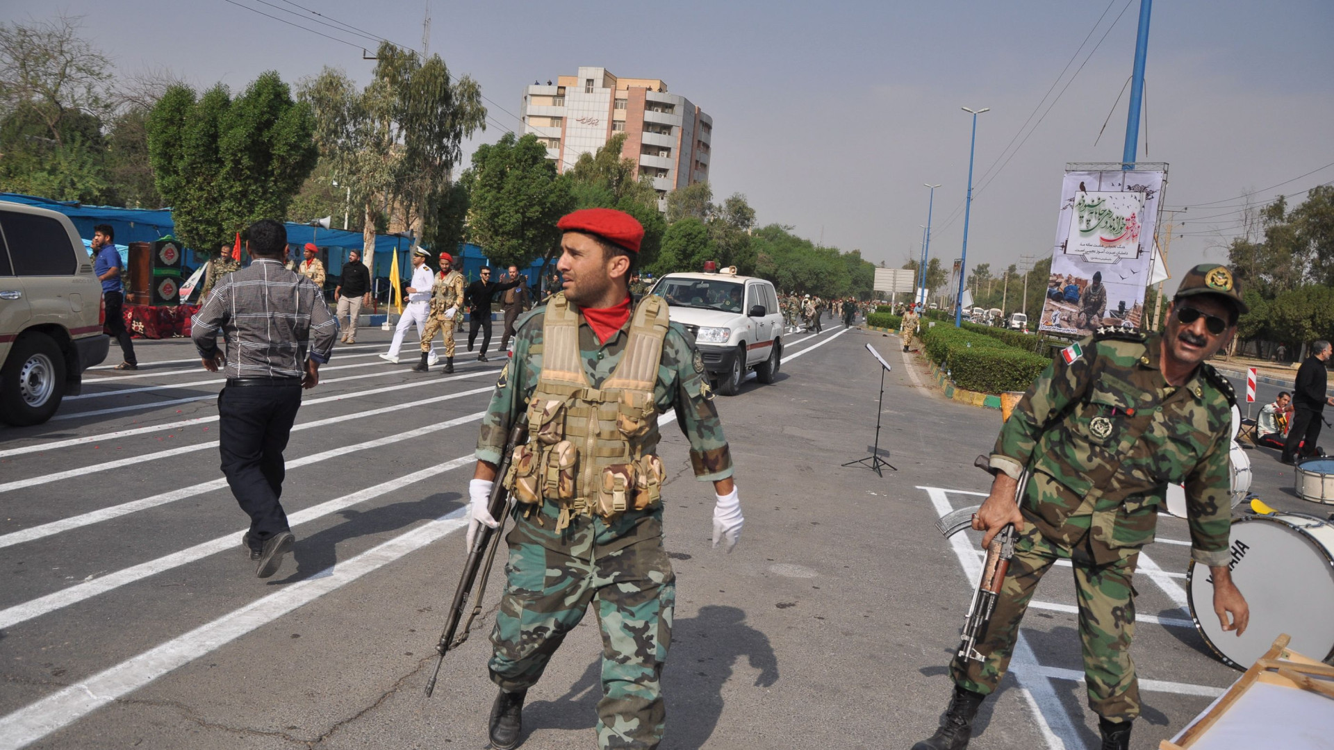 Estado Islâmico reivindica ataque durante desfile militar no Irã