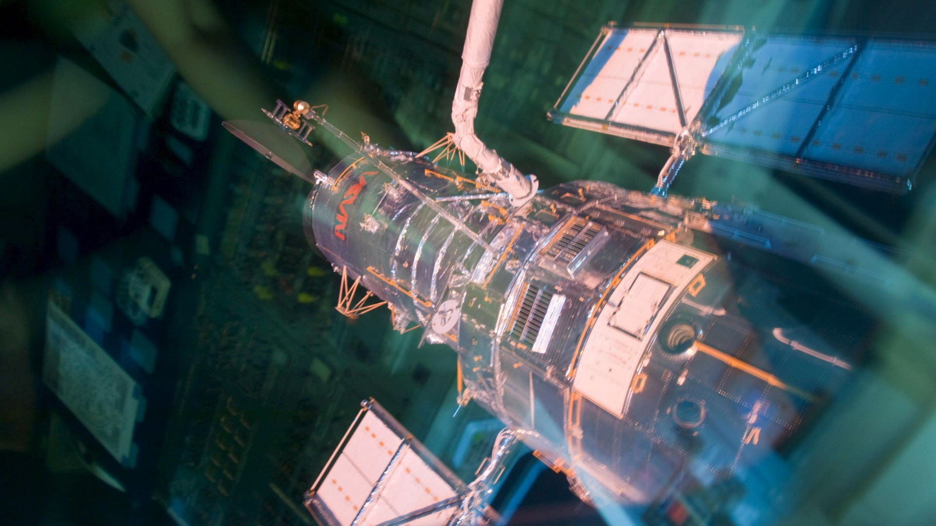 Problema no telescópio espacial Hubble suspende observações