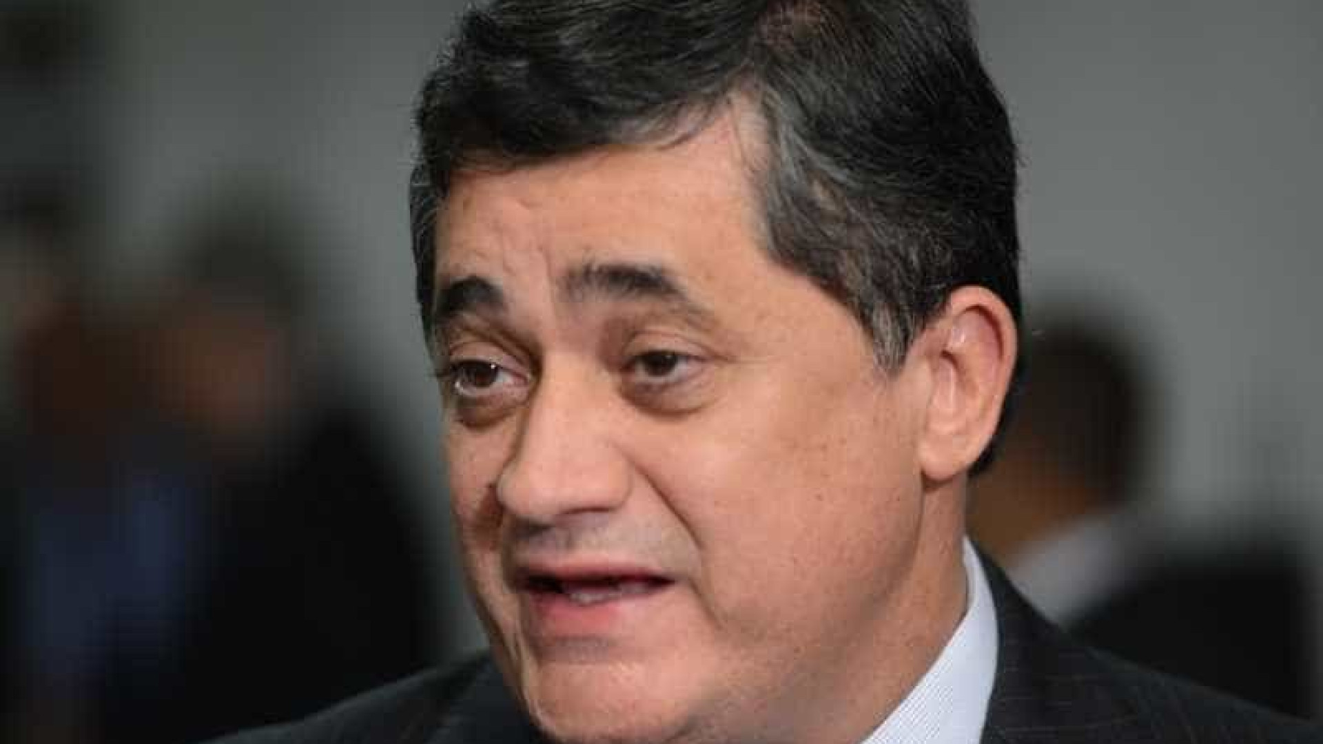 Líder da gestão Dilma diz que volta
ao Planalto não é prioridade