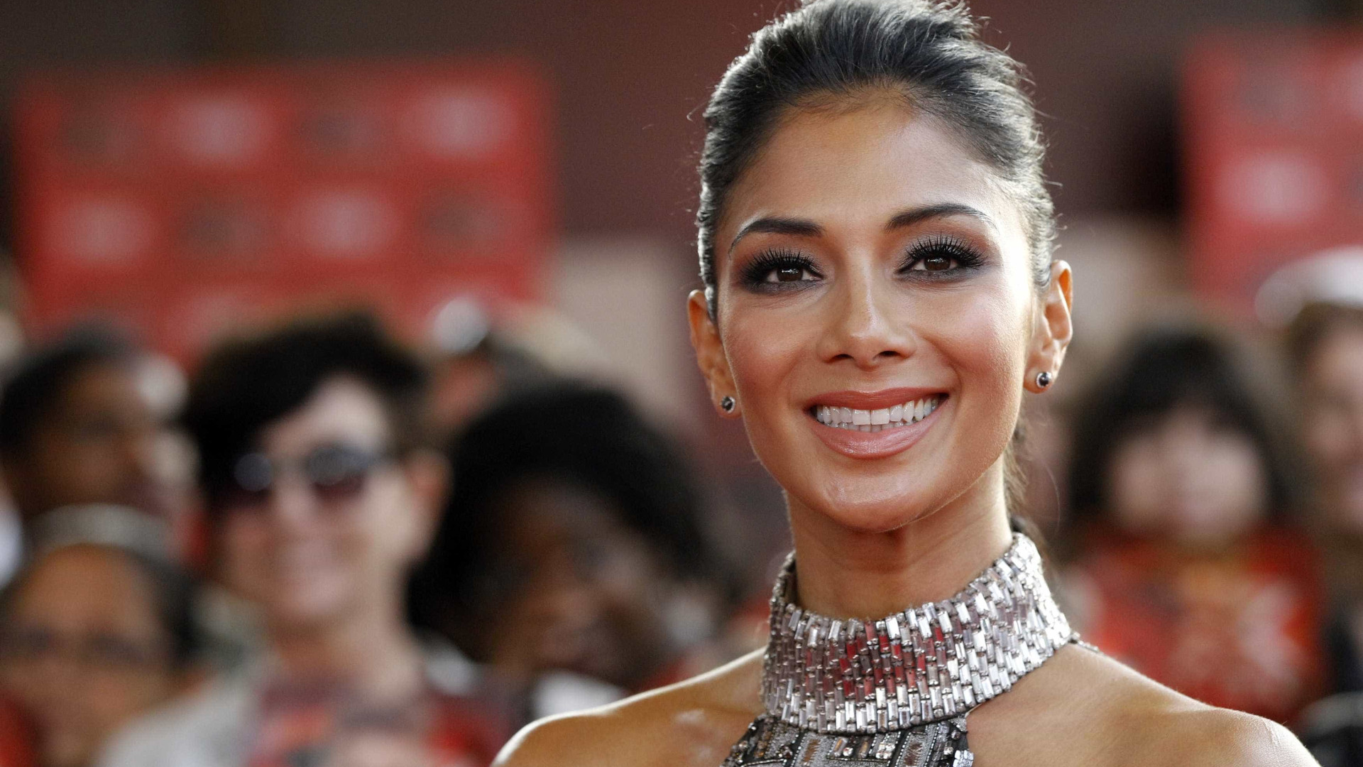 Nicole Scherzinger, ex-Pussycat Dolls, revela luta contra a bulimia