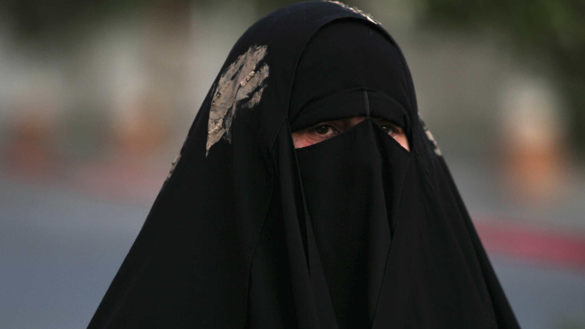 Marrocos proíbe produção
e venda de burcas no país