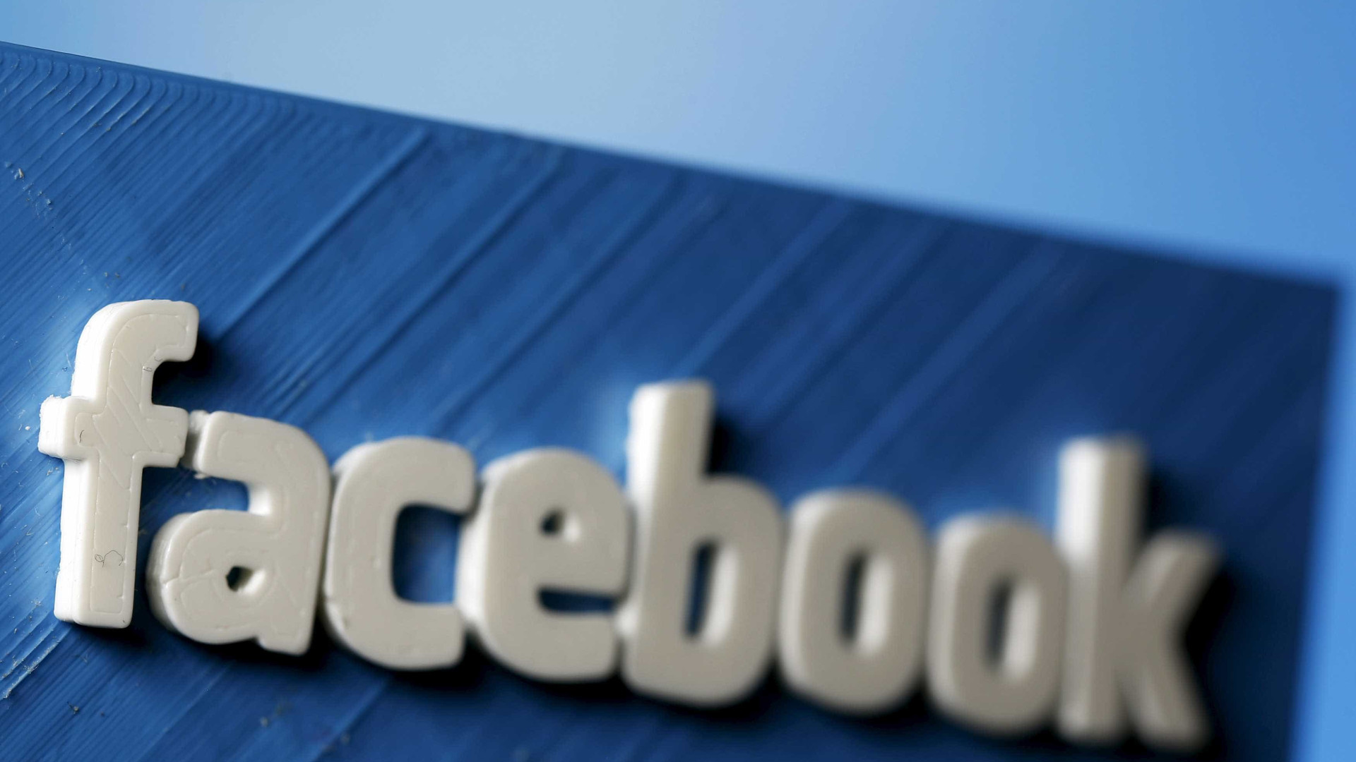 Tirar fotografias no Facebook vai ser mais divertido