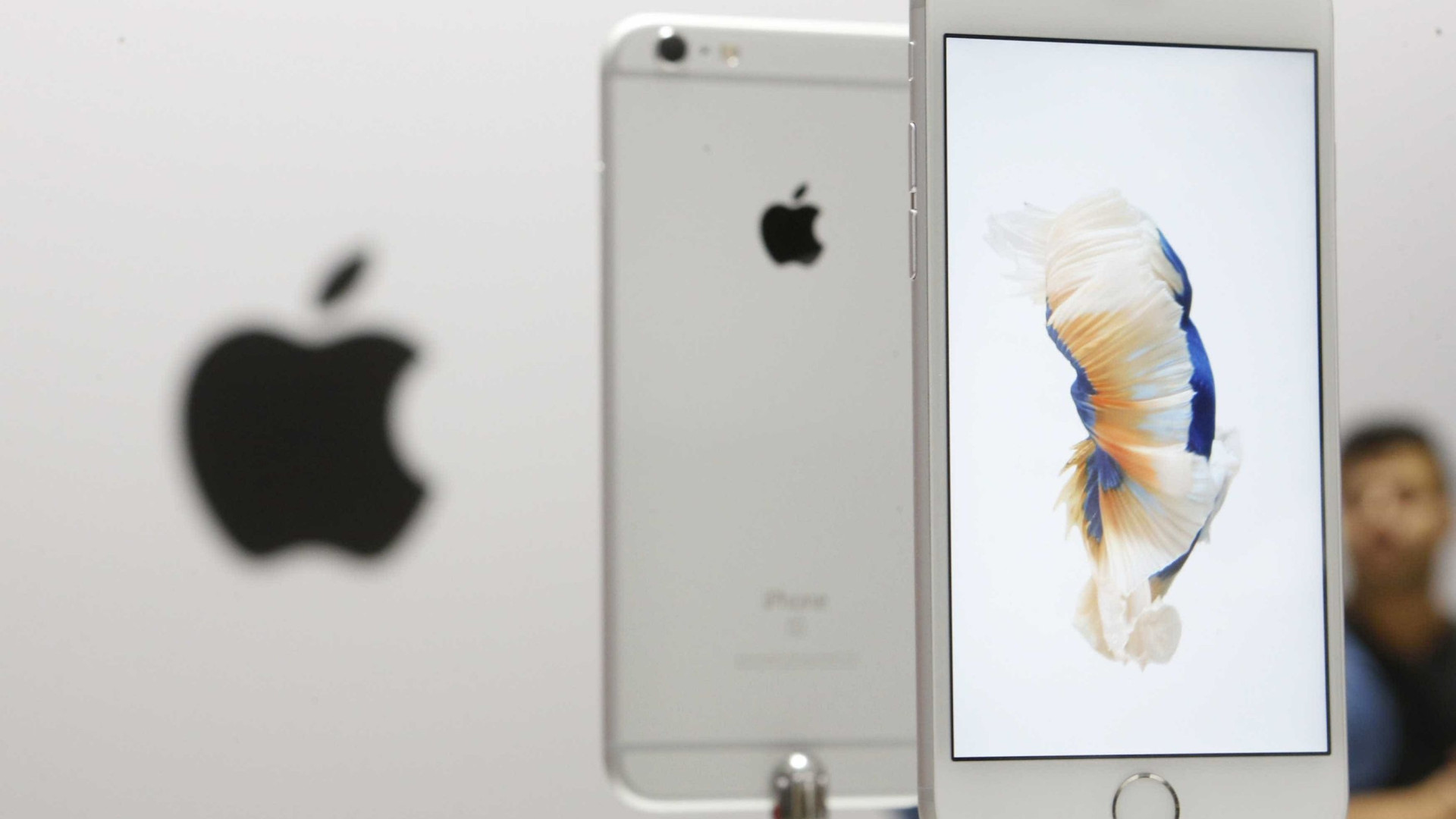 Smartphones Android falham duas vezes mais que iPhone, diz estudo