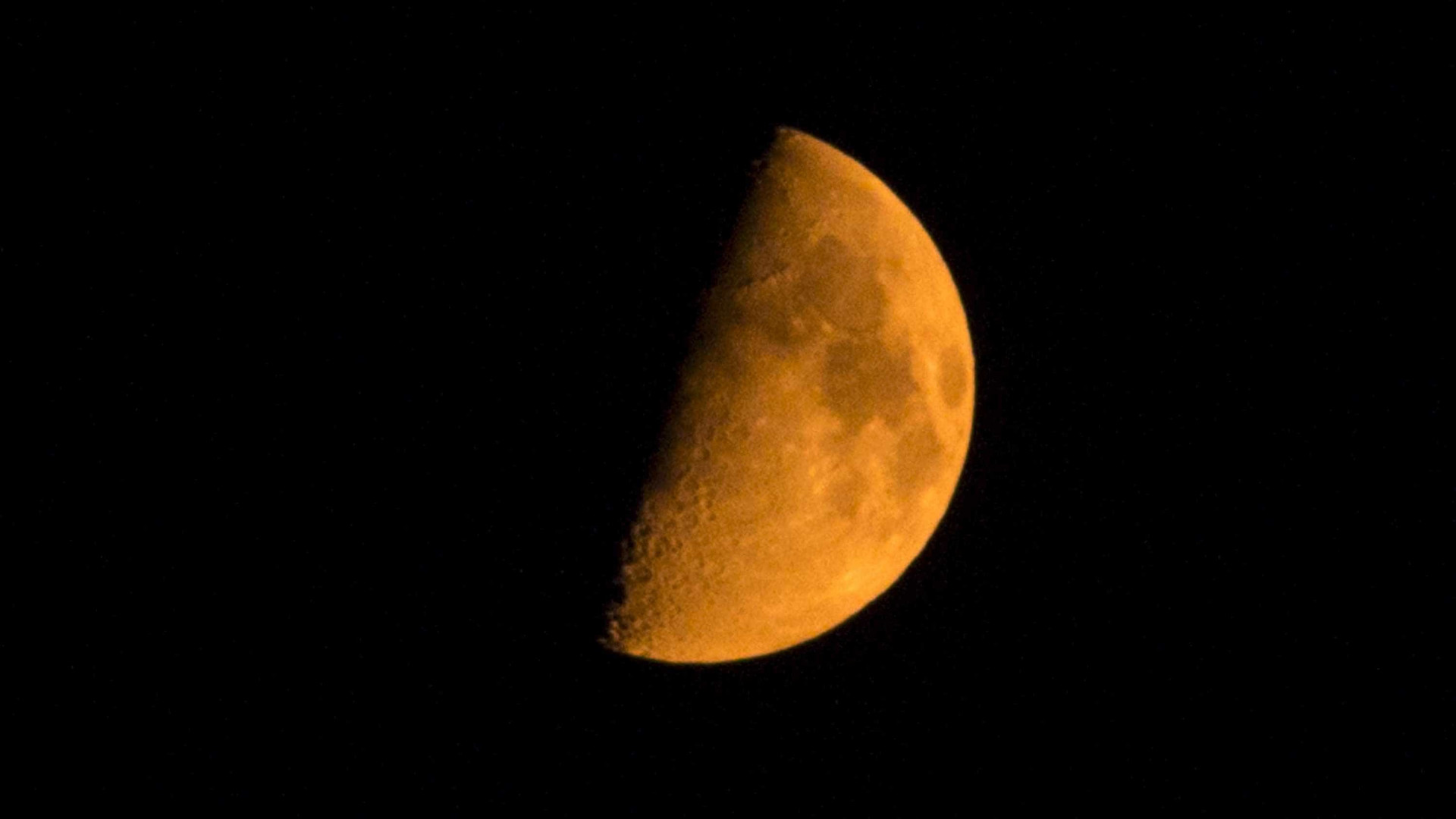A Lua está deixando os dias mais longos; entenda