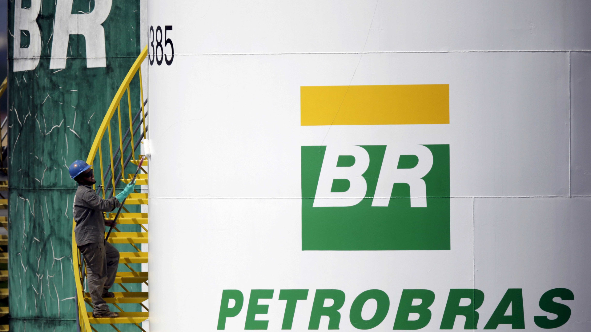 Presidente da Petrobras anuncia reduÃ§Ã£o no preÃ§o do diesel por 15 dias