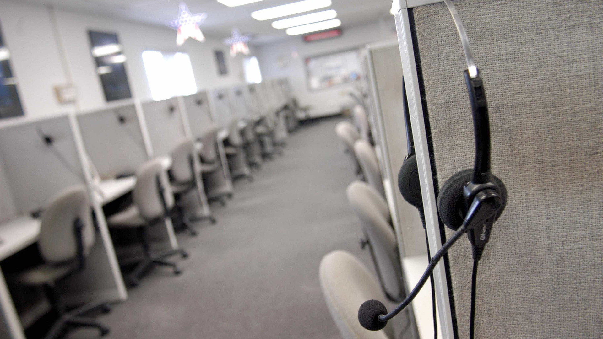 Senado aprova projeto que limita ligações de telemarketing