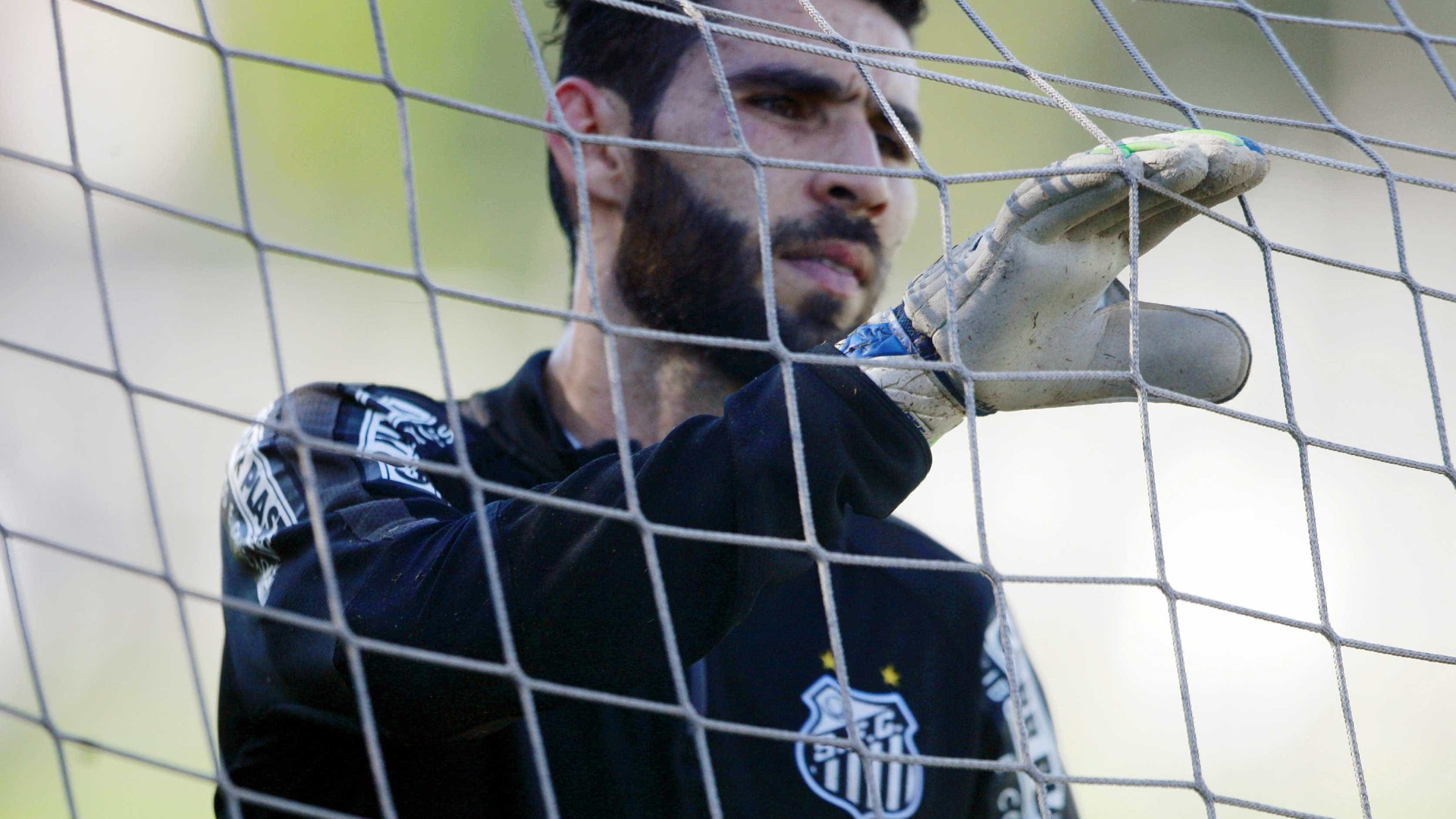 Vanderlei vira goleiro com mais tempo sem levar gols no Santos