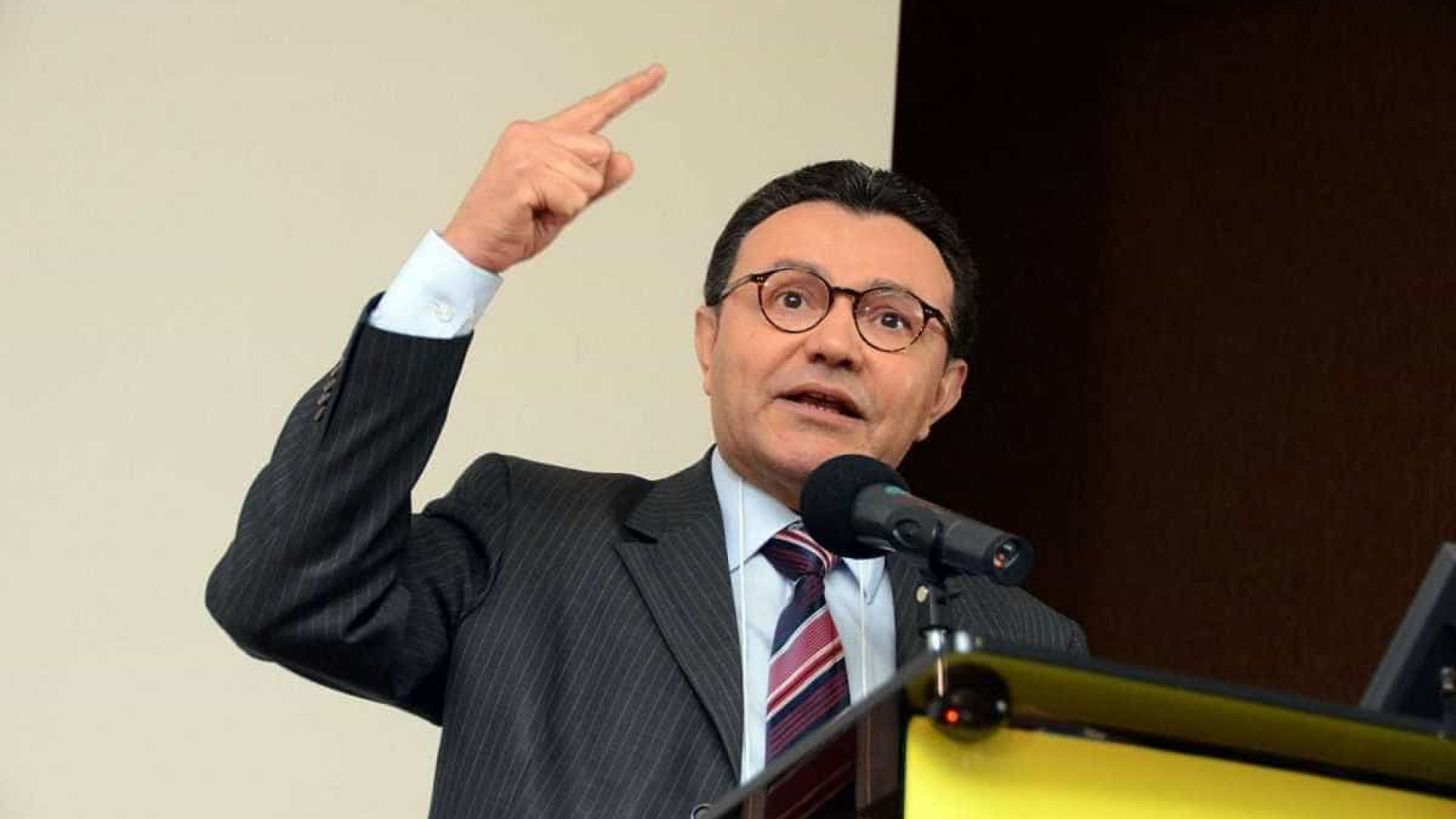PSB é primeiro partido a anunciar saída do governo Temer