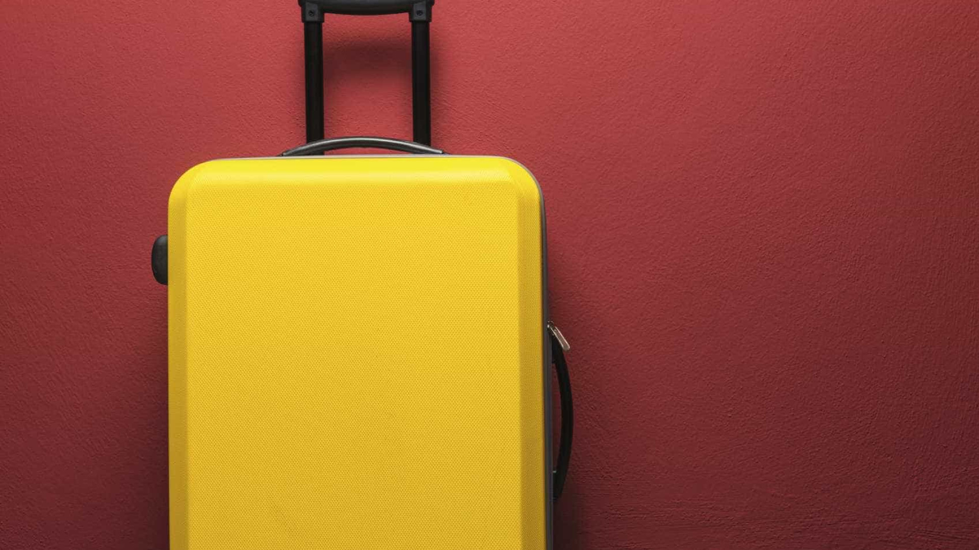 Veja quais companhias aéreas passaram
a cobrar para despachar malas