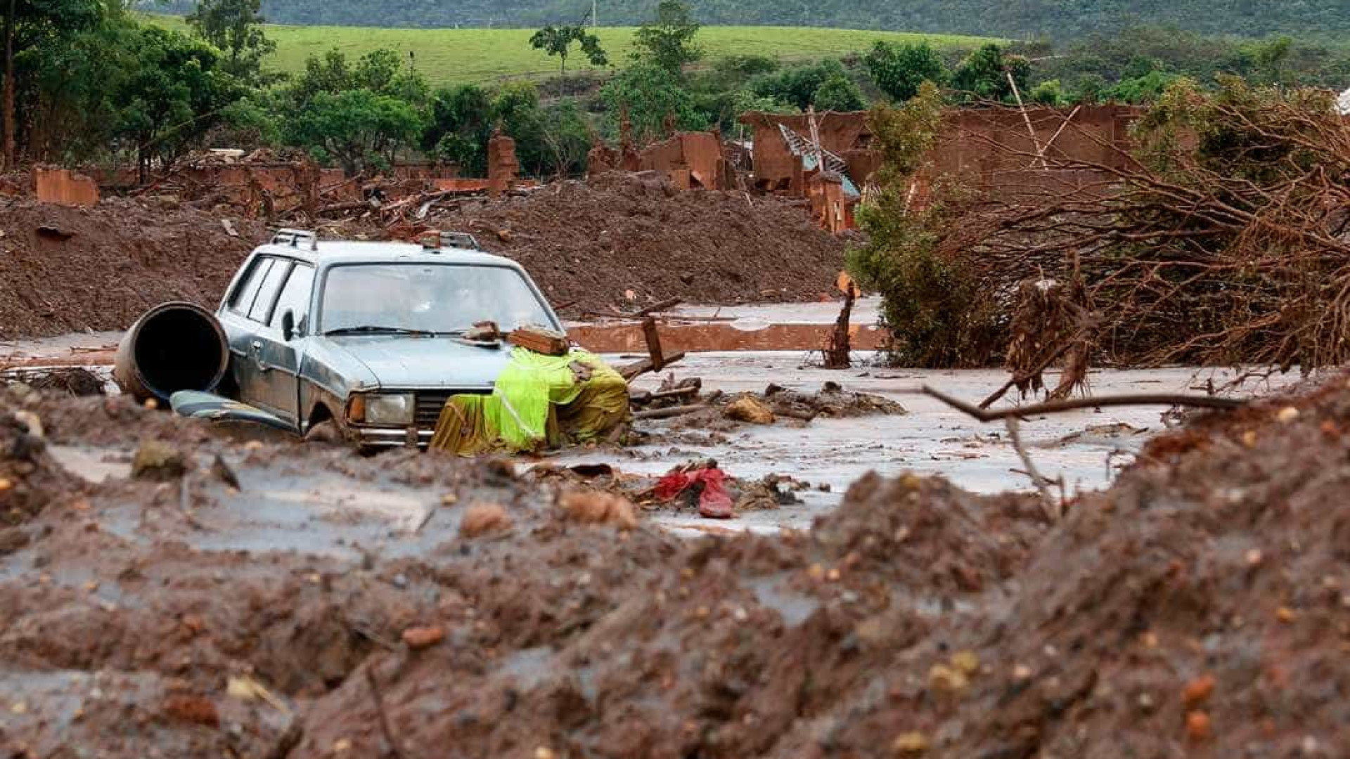 Justiça abre brecha para livrar executivos da Samarco