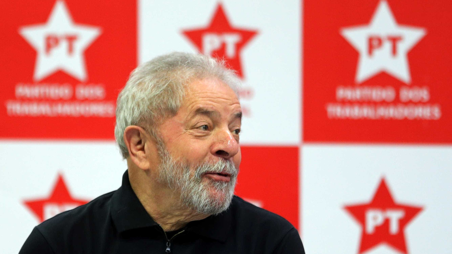 'Até preso Lula será candidato', diz cientista político