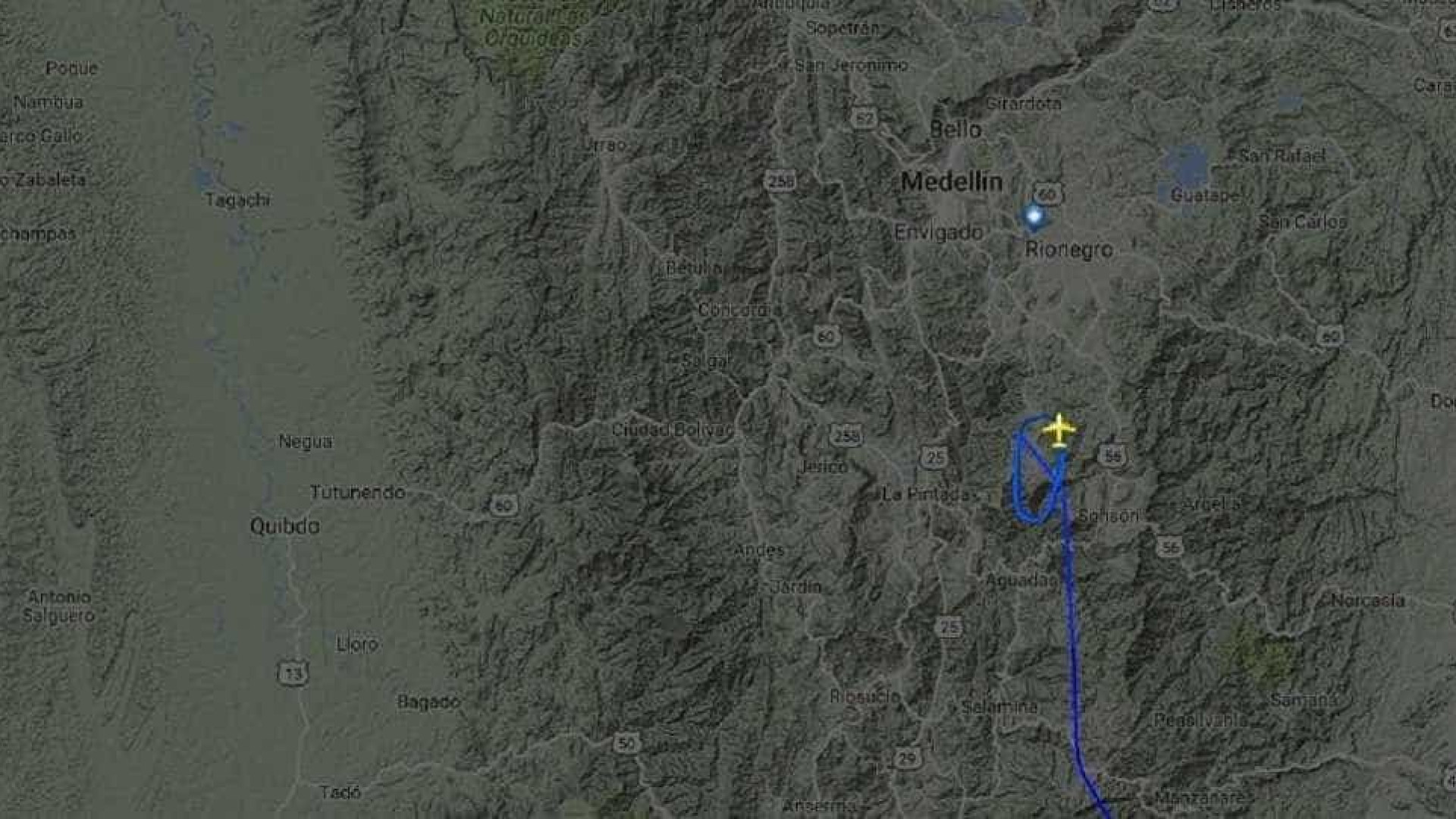 Site mostra que avião da Chapecoense
voou em círculos antes de cair
