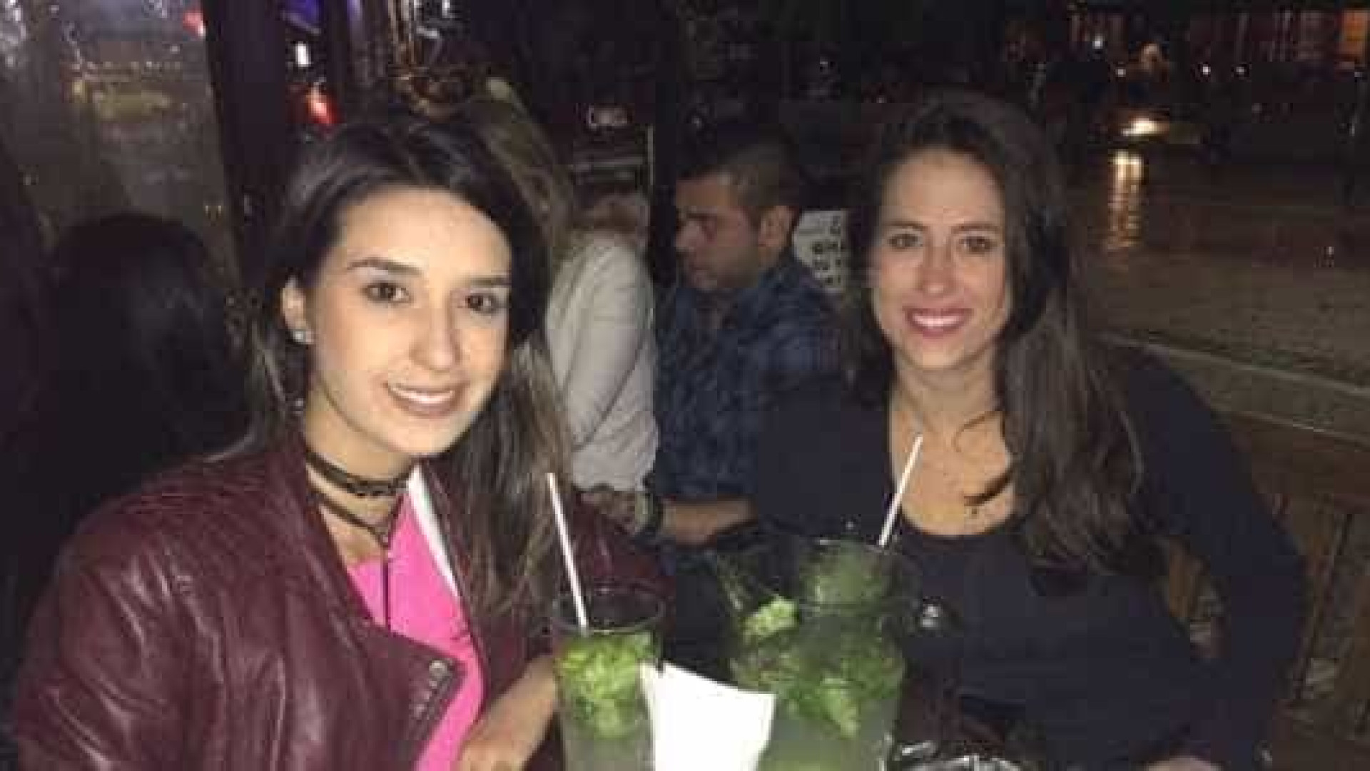 Brasileiras relatam pânico vivido em voo que posou antes da Chape
