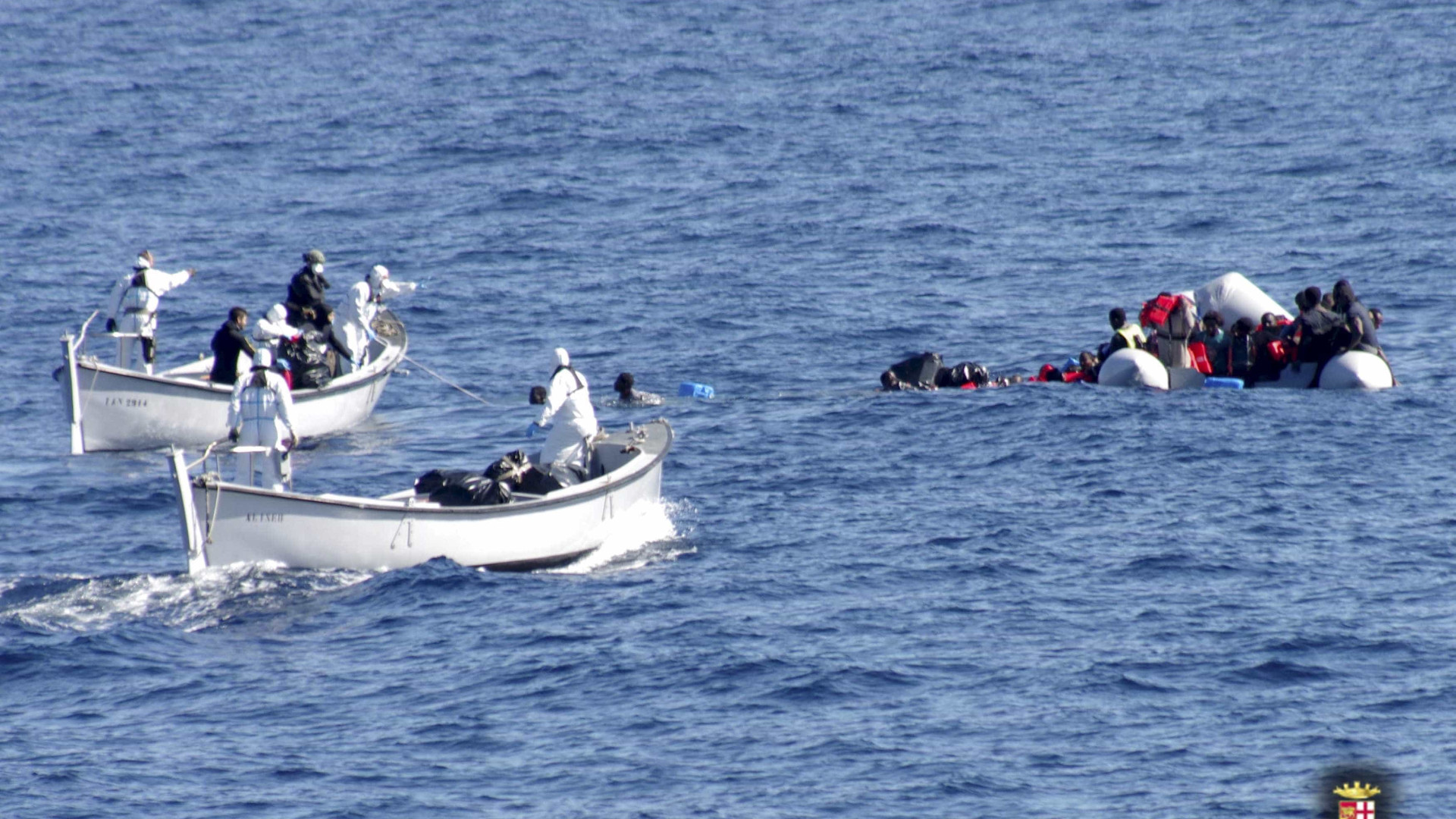 Guarda Costeira italiana salva 1,5 mil
imigrantes em um dia