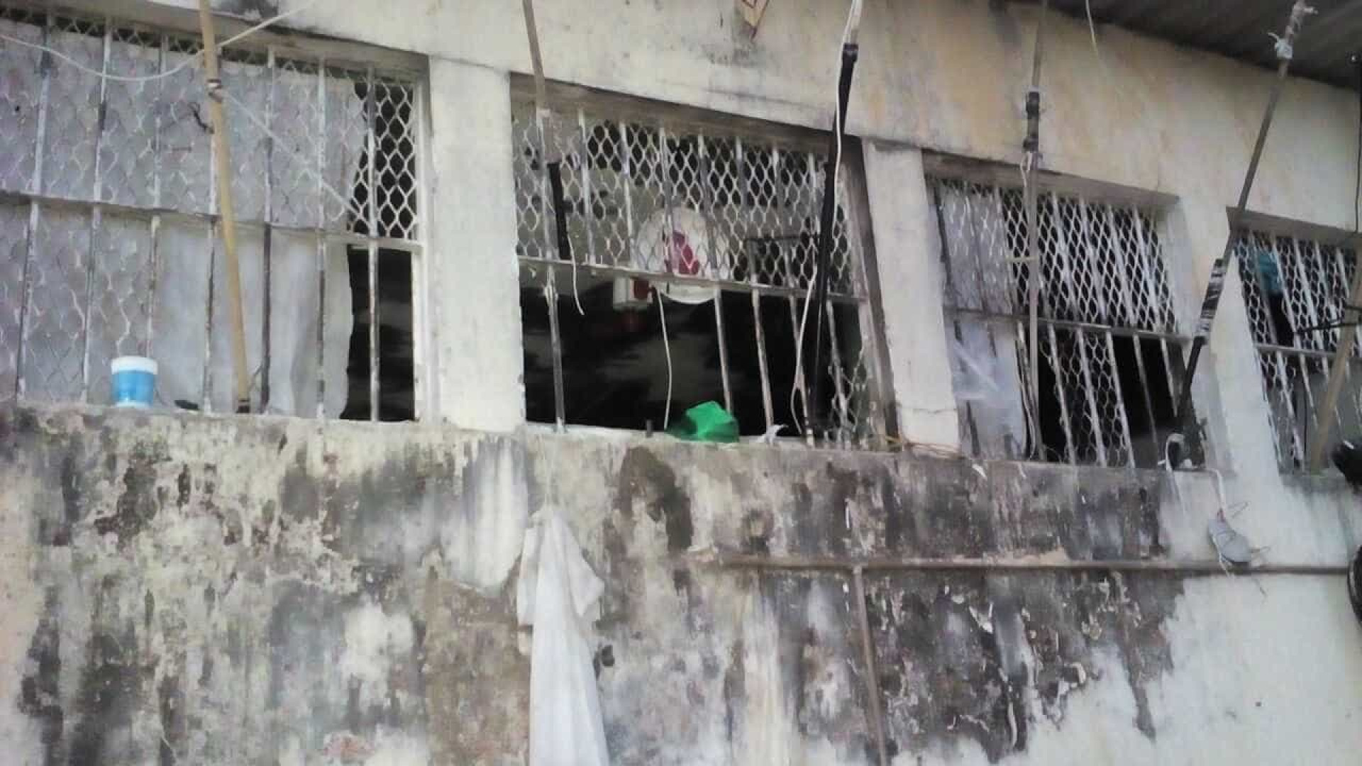 Governo atualiza contagem em presídio de Manaus para 56 mortos