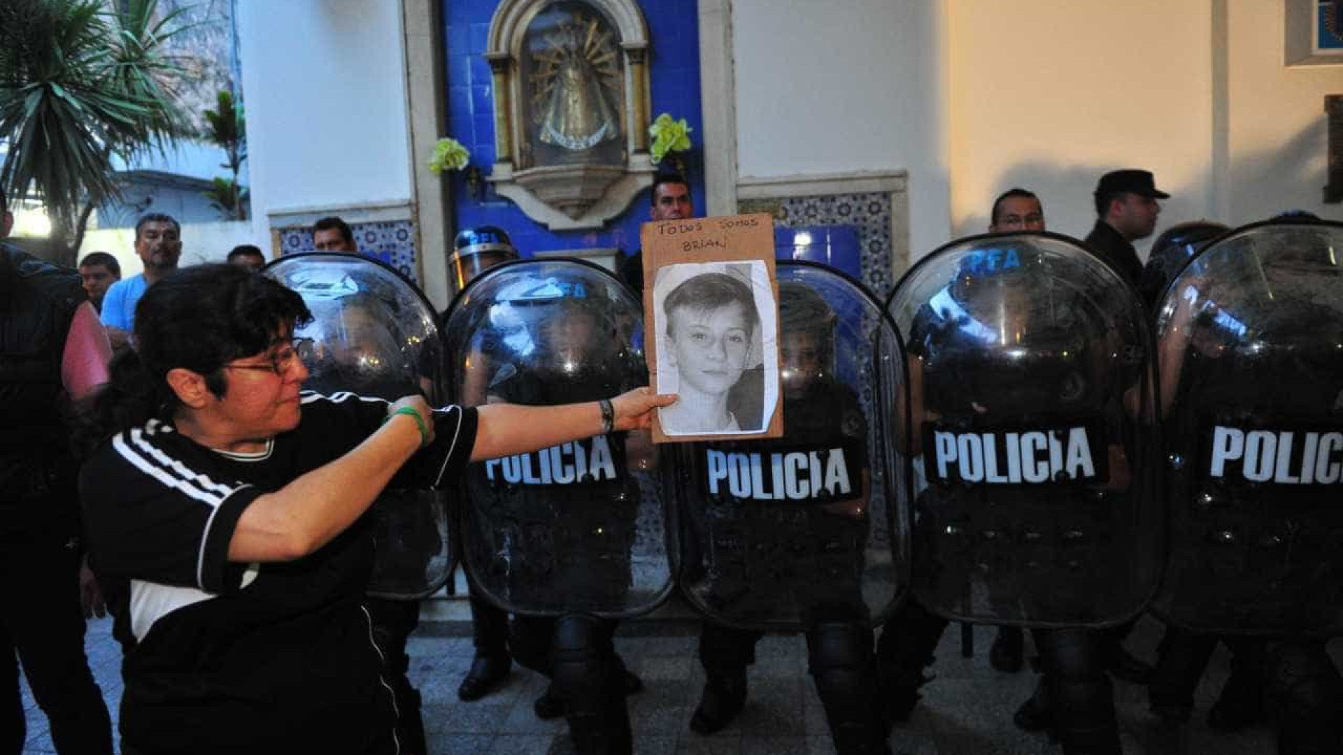 Argentina discute reduzir maioridade
penal após crimes de adolescentes