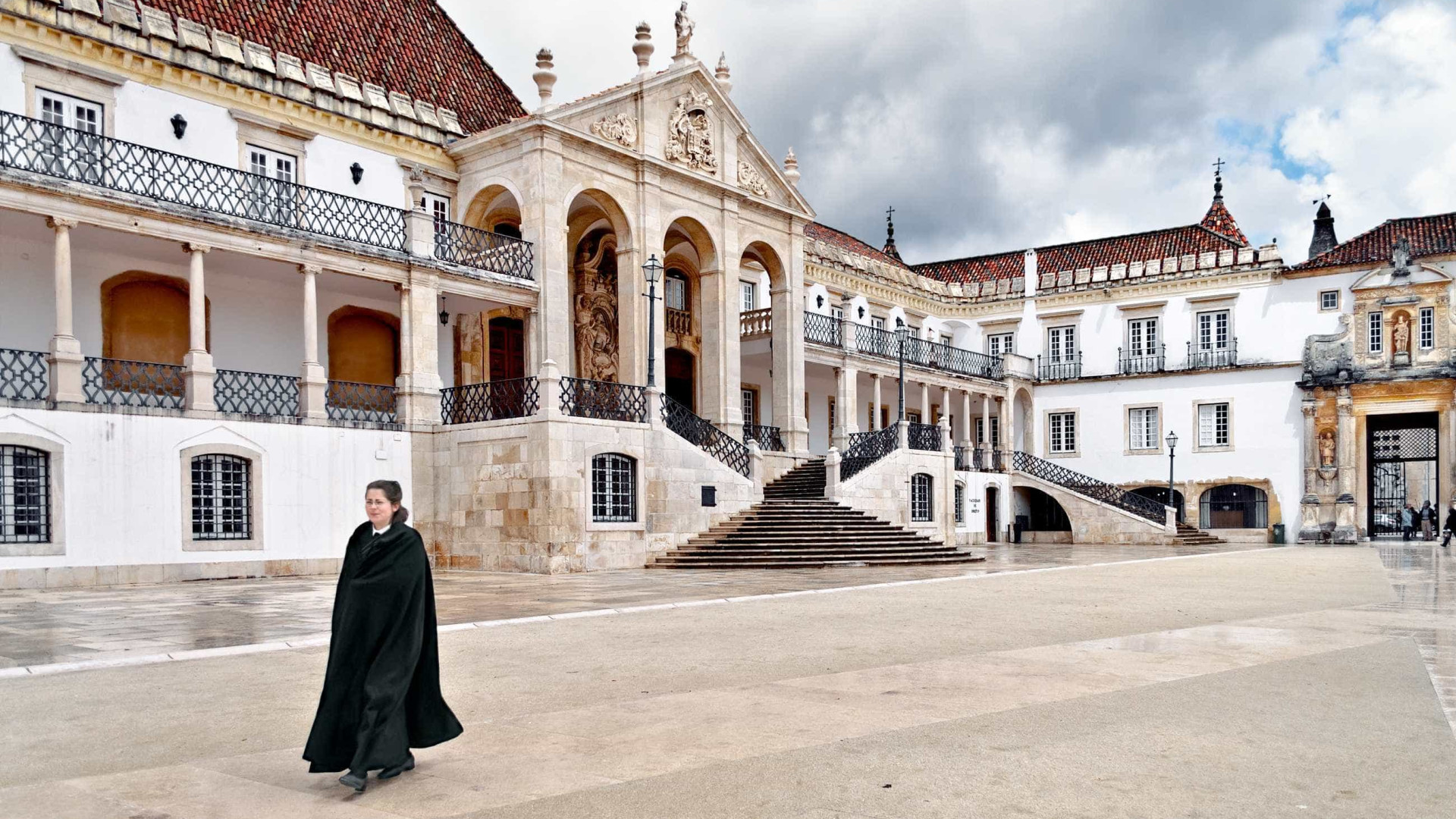 Universidades de Portugal disputam estudantes brasileiros