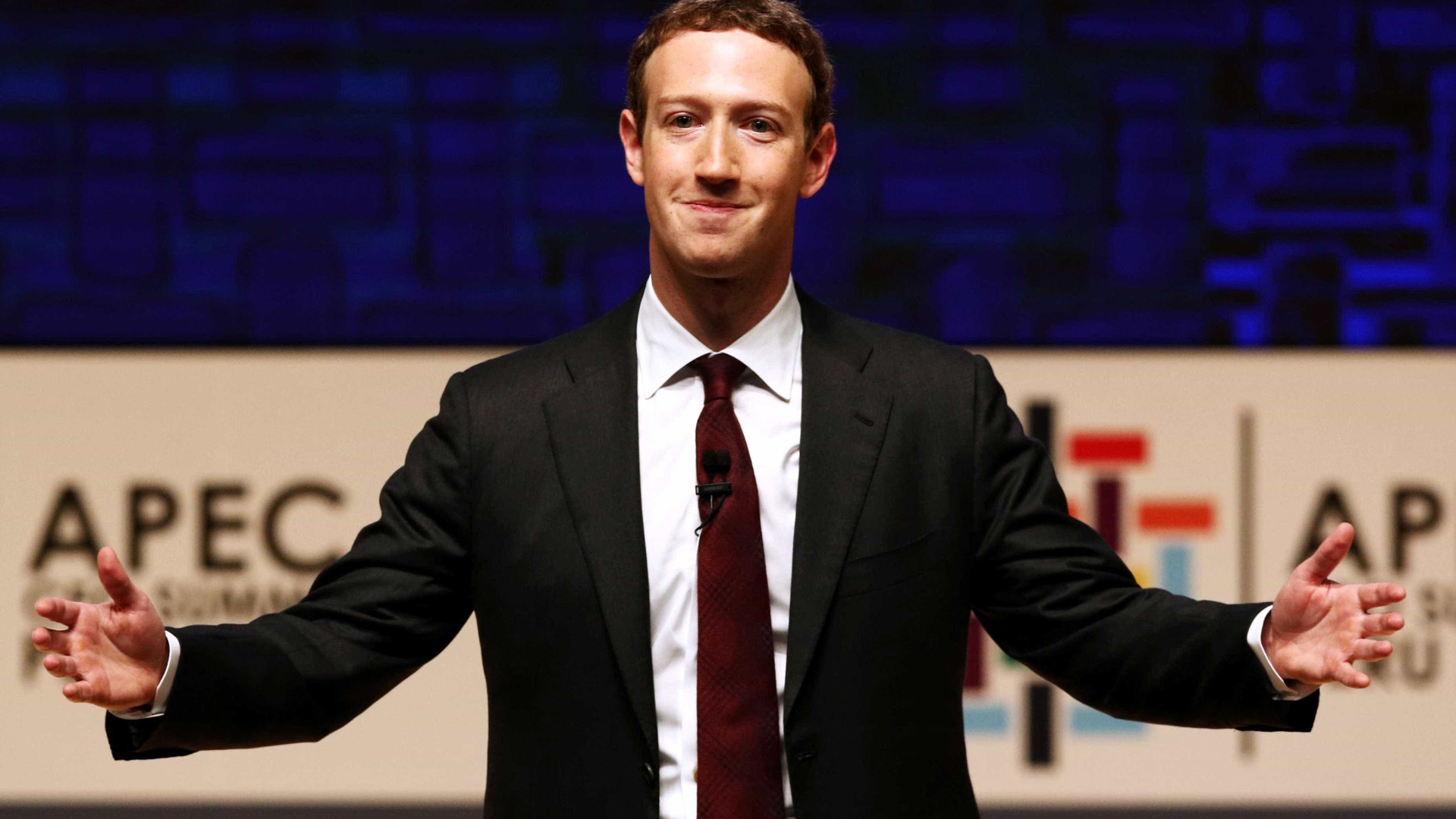 Zuckerberg publica manifesto e
defende 'comunidade global'