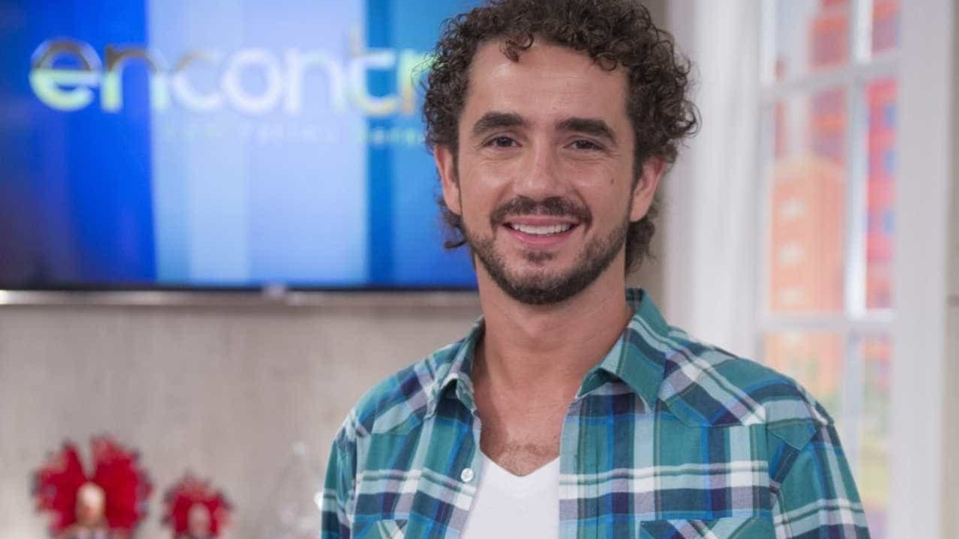 Felipe Andreoli comanda programa que mescla futebol e humor na Copa
