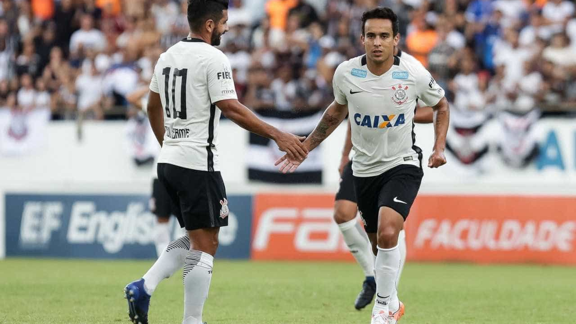 Corinthians perde Jadson e deve ter 7 desfalques contra o Red Bull