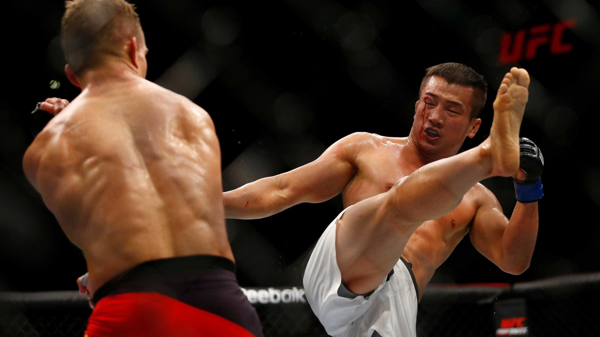 Lutador do UFC revela ter vendido luta e agora
teme pela vida