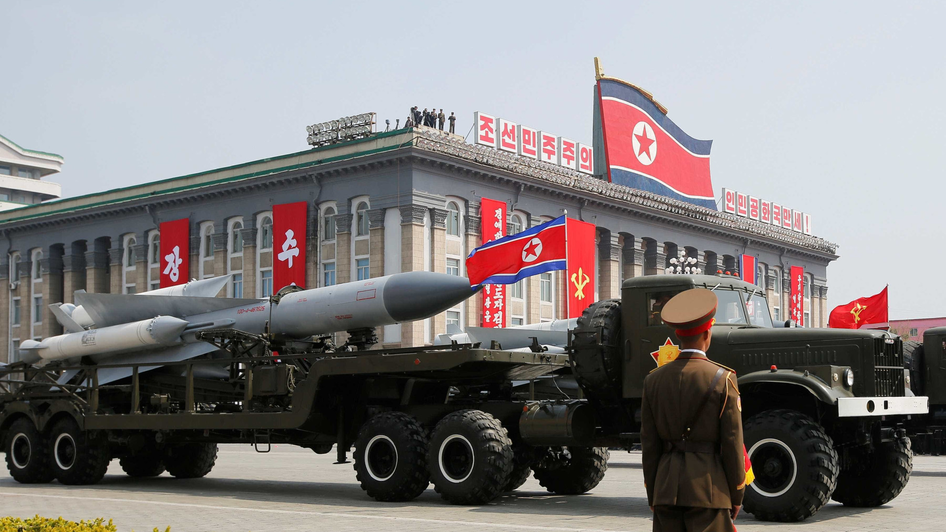 Coreia do Norte ameaça 'reduzir EUA a cinzas'
em ataque preventivo
