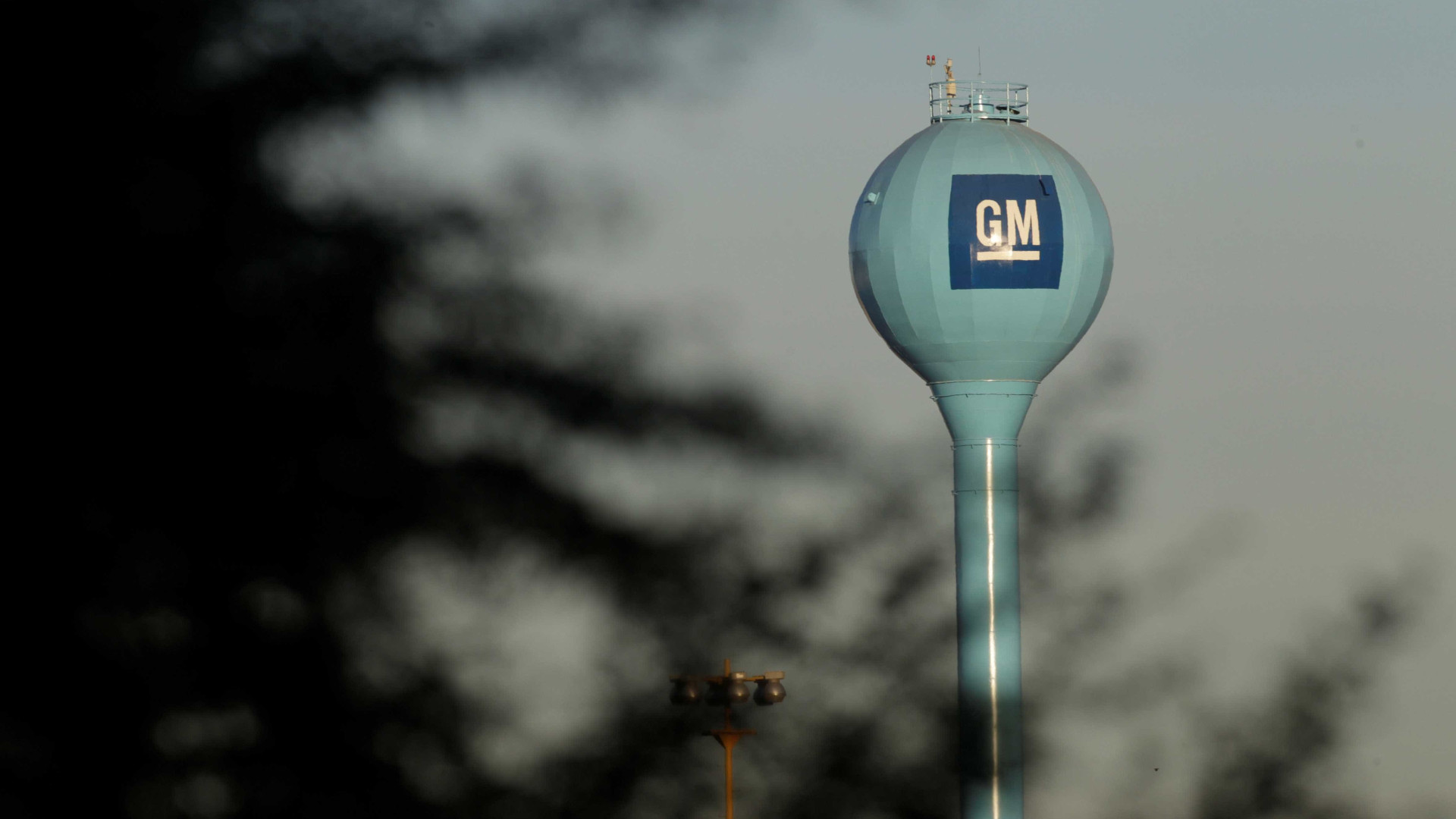 GM deixa Venezuela após governo confiscar fábrica