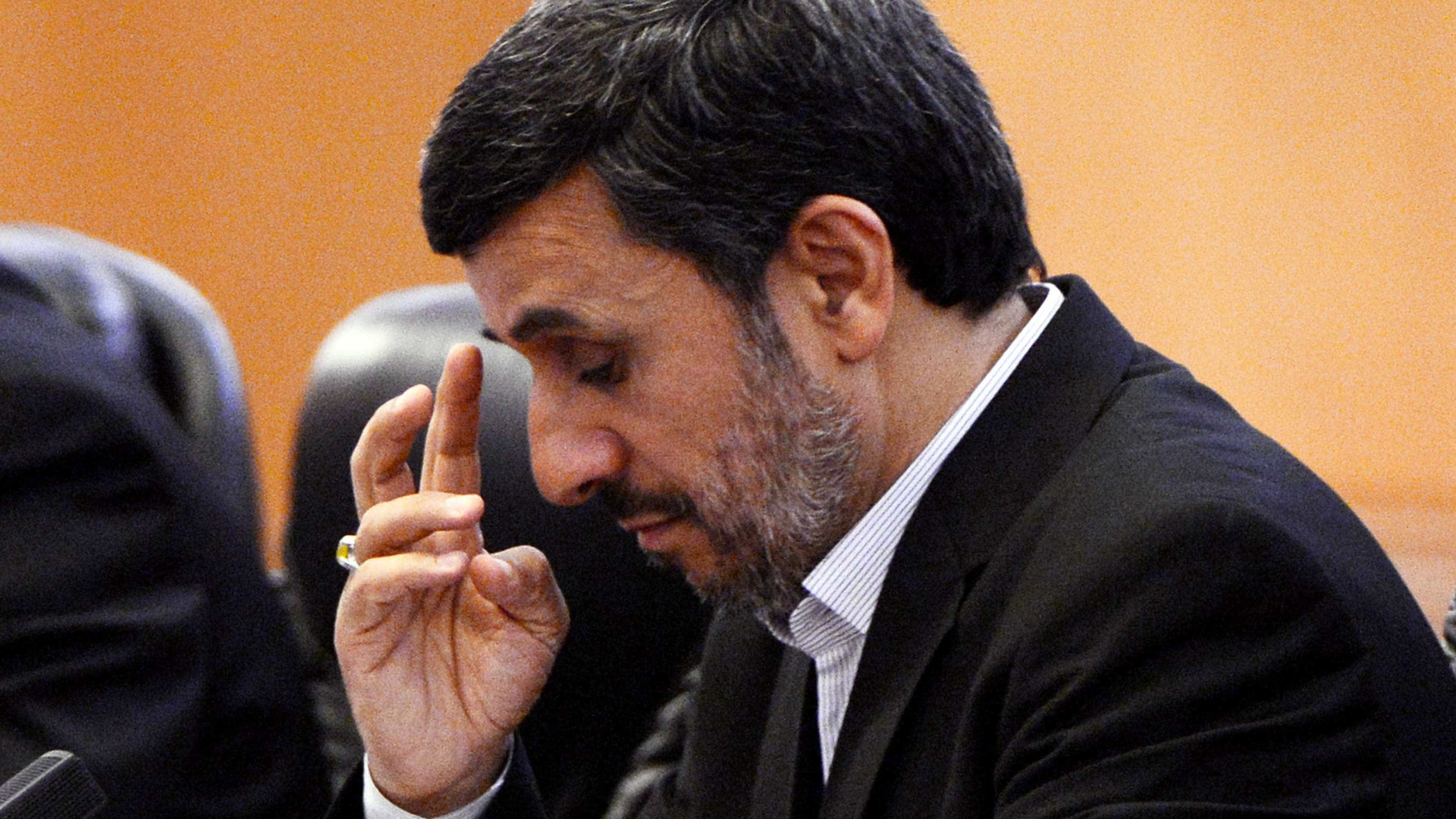 Irã inicia corrida presidencial
com veto a Ahmadinejad