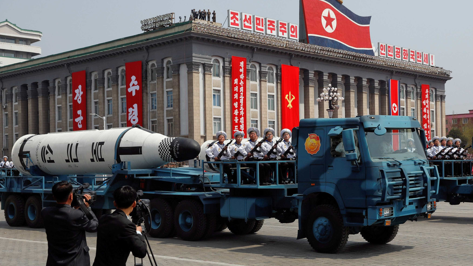 Coreia do Norte volta a falar em
'guerra total' com os EUA