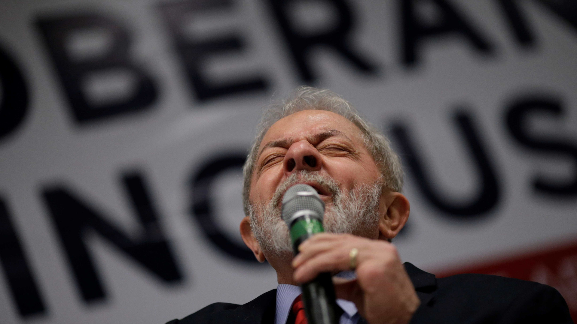 Moro desbloqueia dinheiro de aposentadoria de Lula