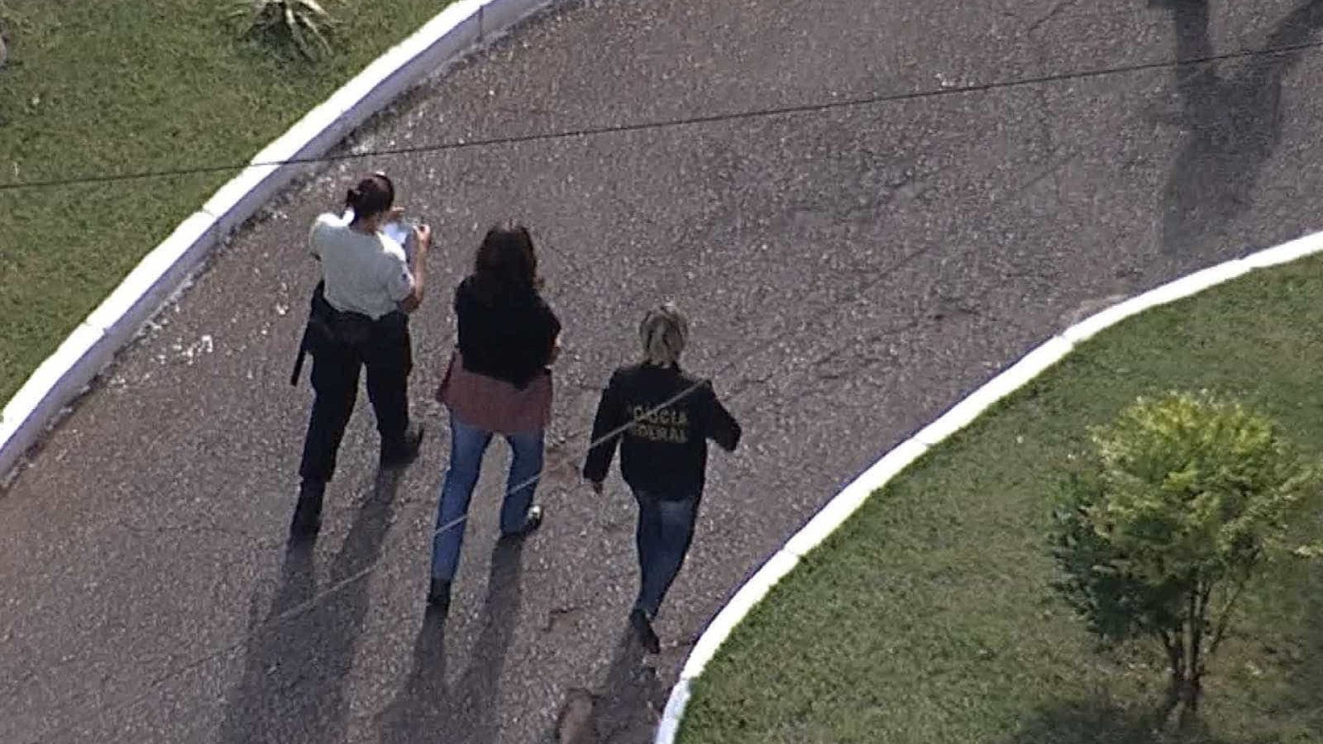 Irmã de Aécio foi recebida em IML sob gritos de ‘ladrona'