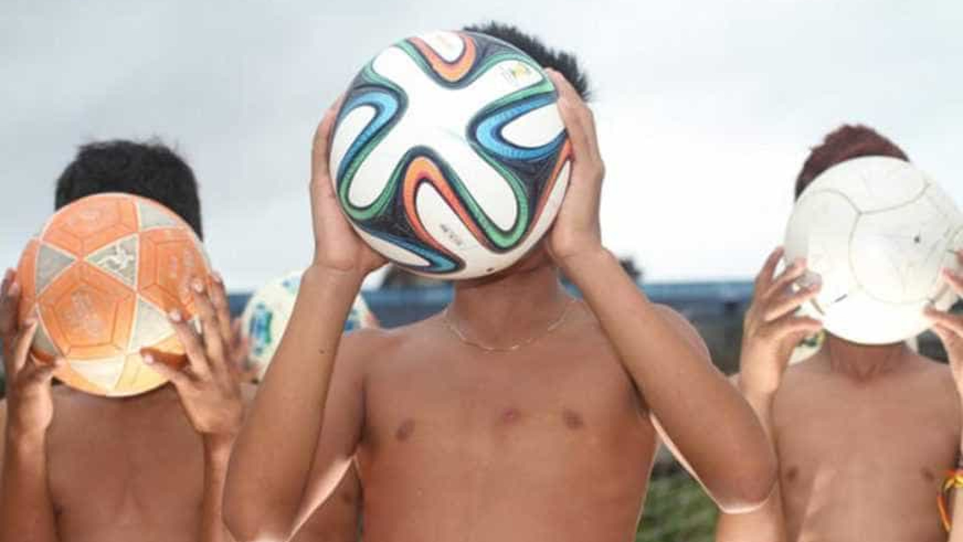 Polícia prende treinador de futebol
suspeito de aliciar menores na BA