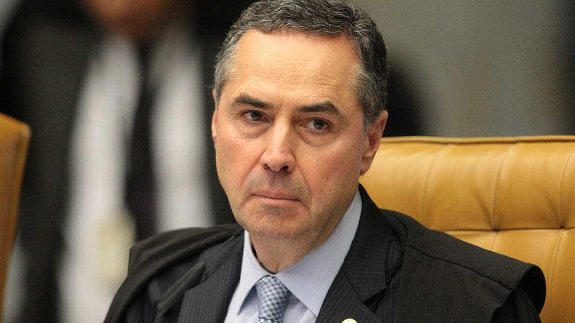 Ministro do STF defende transparência e revela: 'Ganho R$ 23 mil'