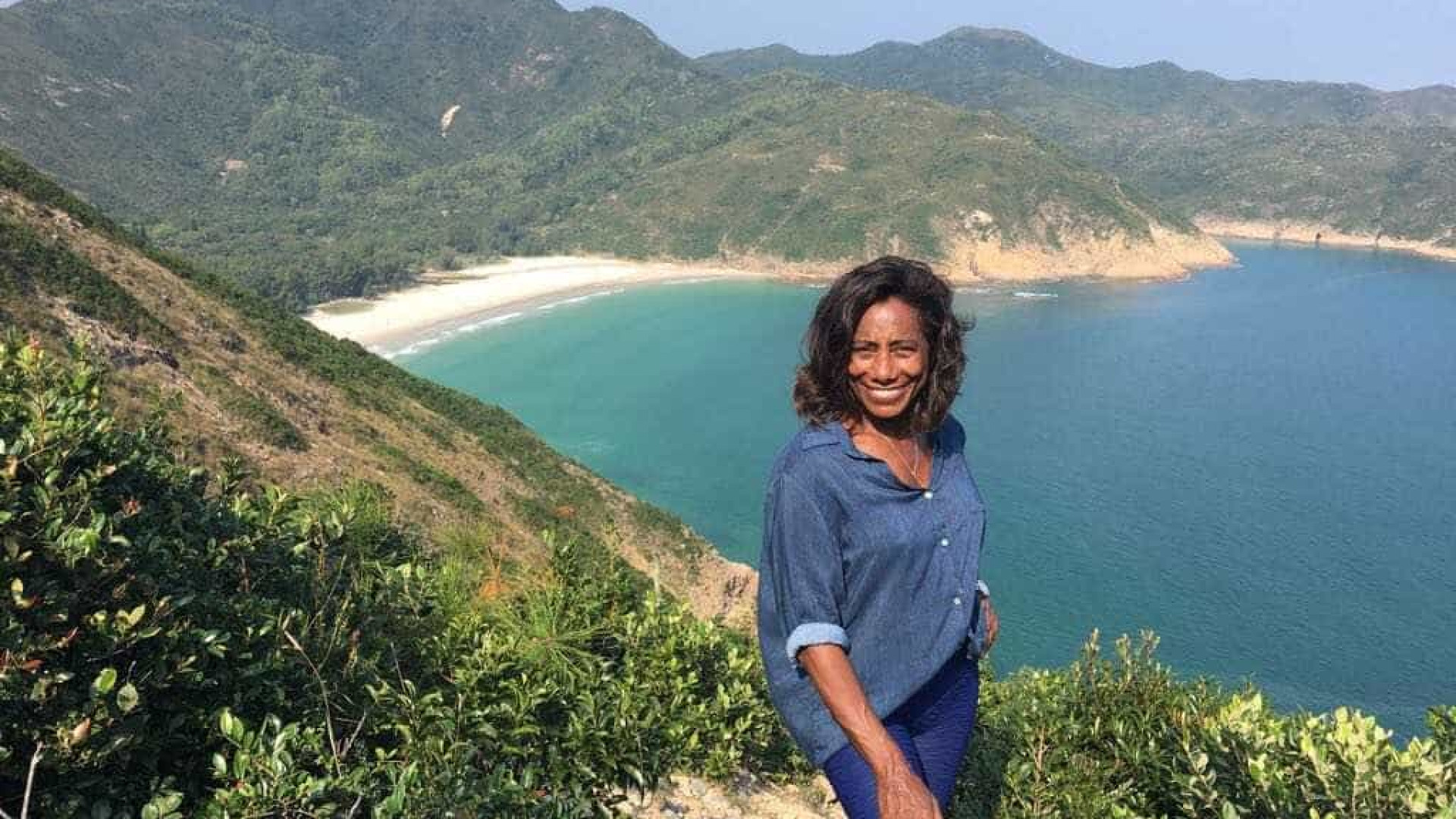 Gloria Maria diz que leva pílulas em viagens e preocupa diretores