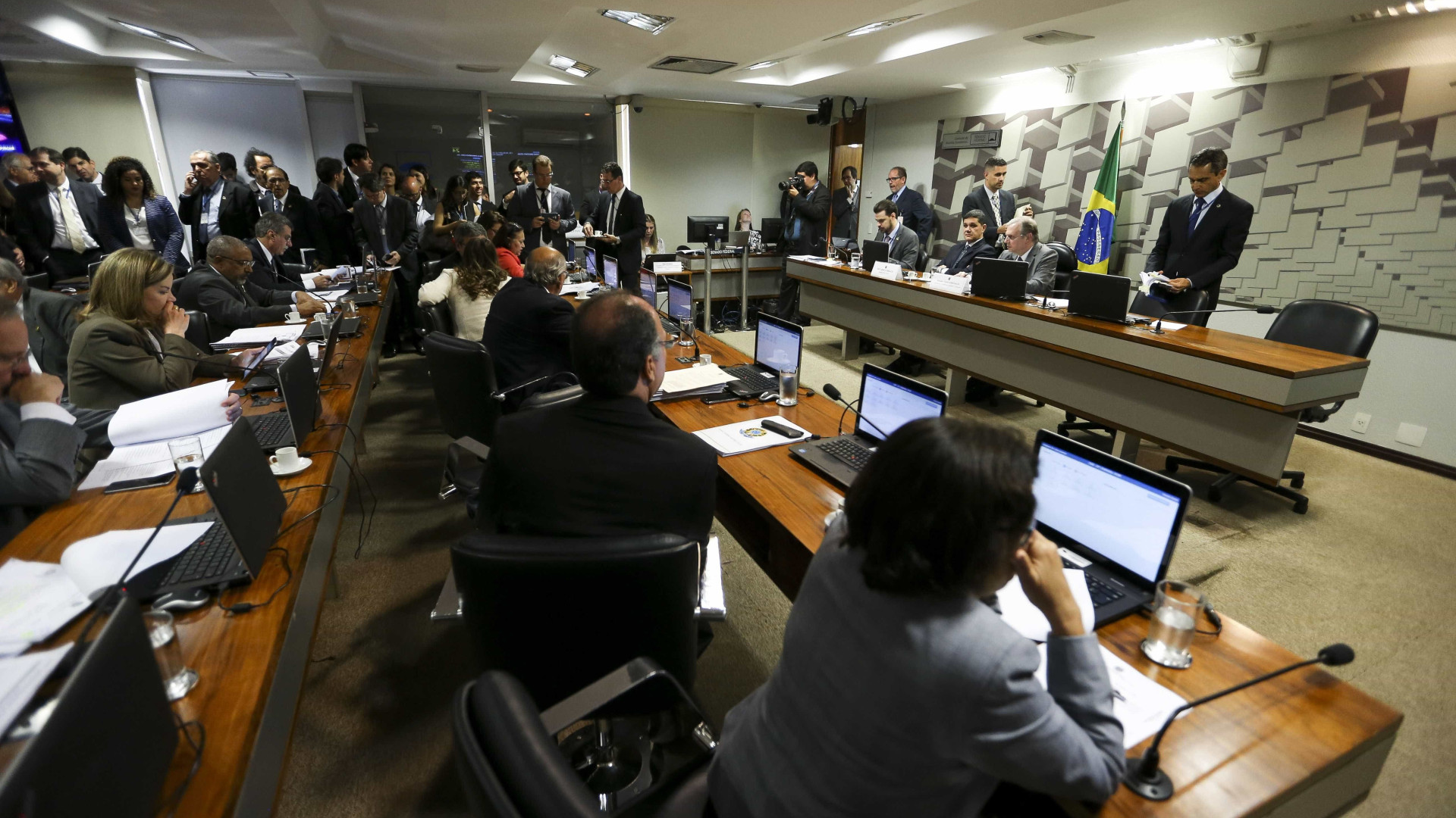 Endividamento de estados volta à
pauta de comissão na terça