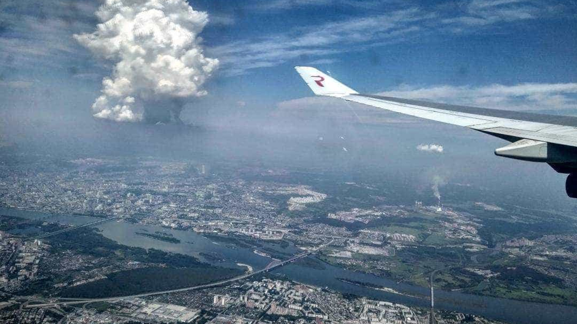 Nuvem parecida com cogumelo nuclear assusta Rússia; veja