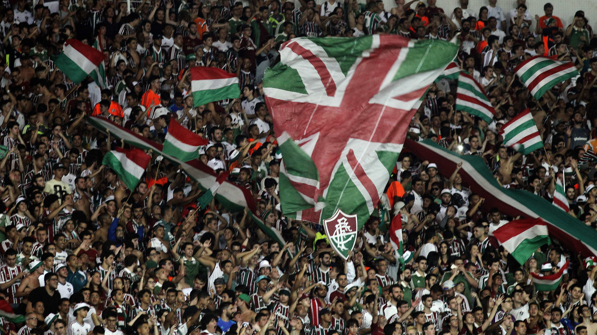 Fluminense anuncia a contratação por empréstimo do volante Richard