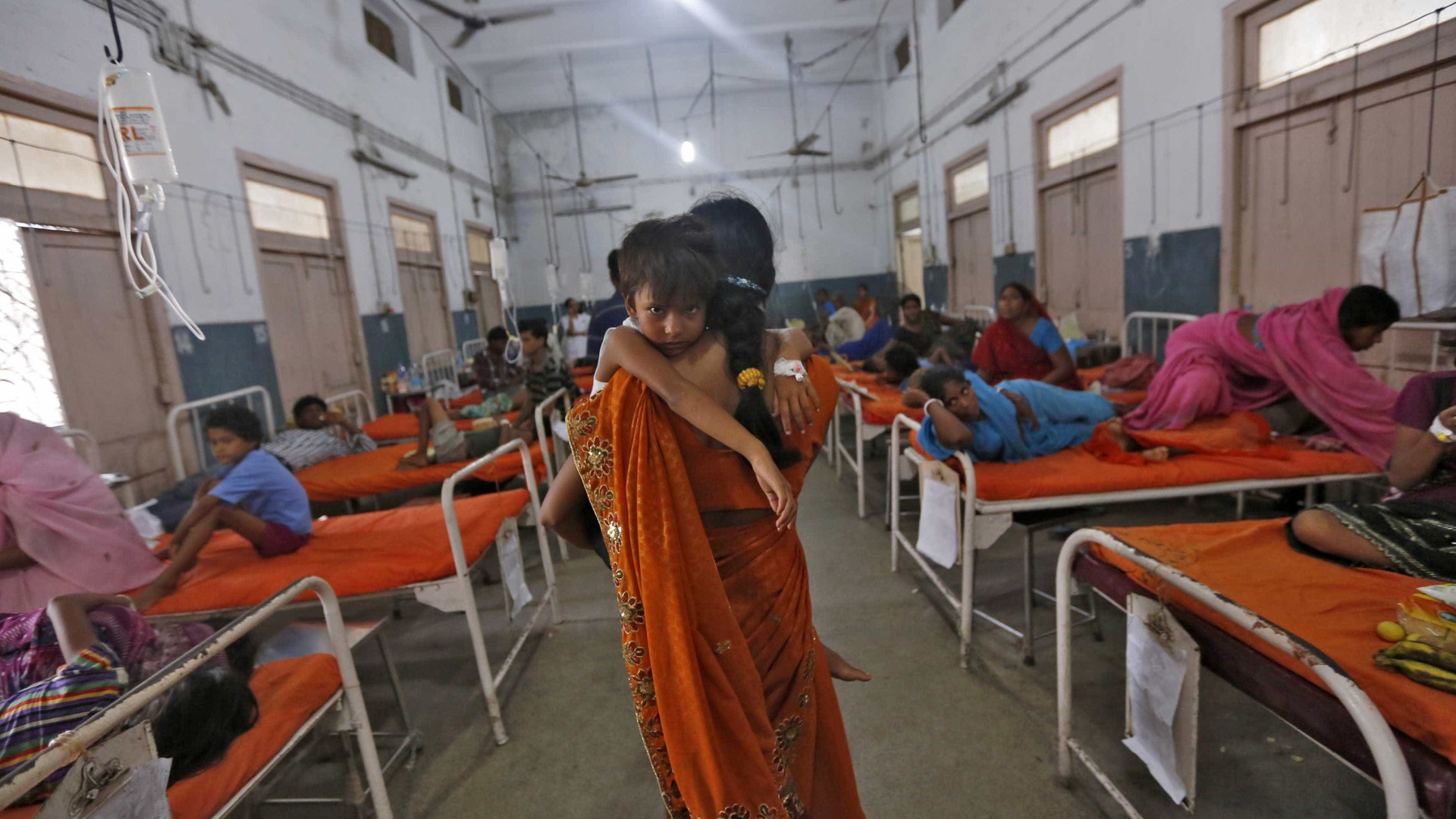 60 crianças morrem por falta de oxigênio em hospital da Índia