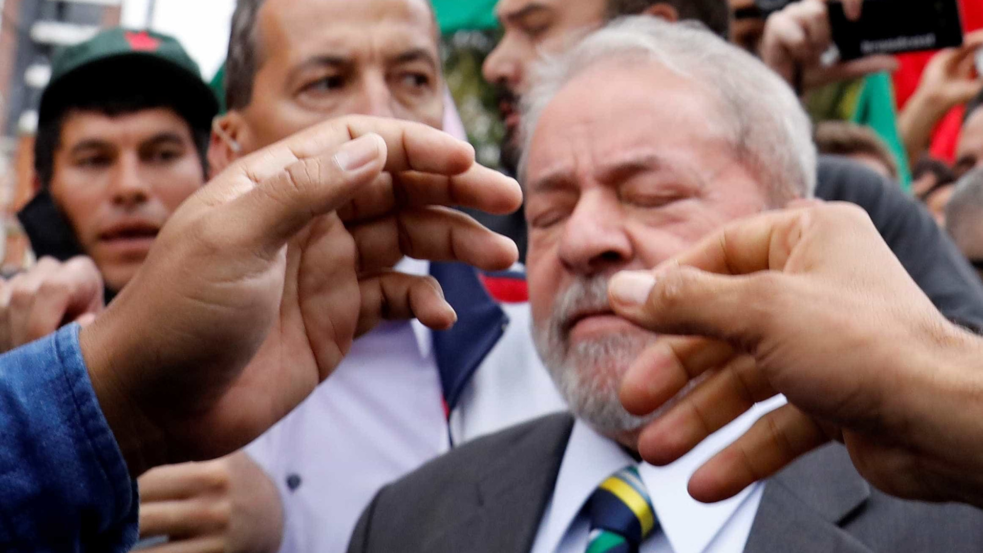 Moro nega pedido de defesa para transferir processo contra Lula a SP