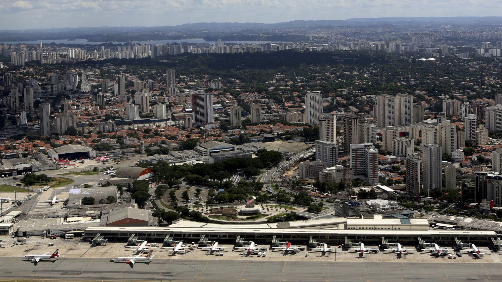 Voo irregular de drone fecha Aeroporto de Congonhas por 20 minutos