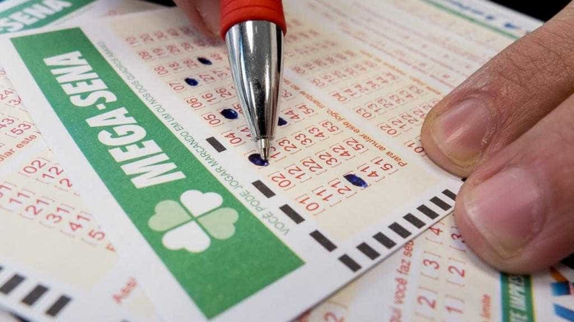 Mega-Sena pode pagar R$ 13 milhões nesta terça