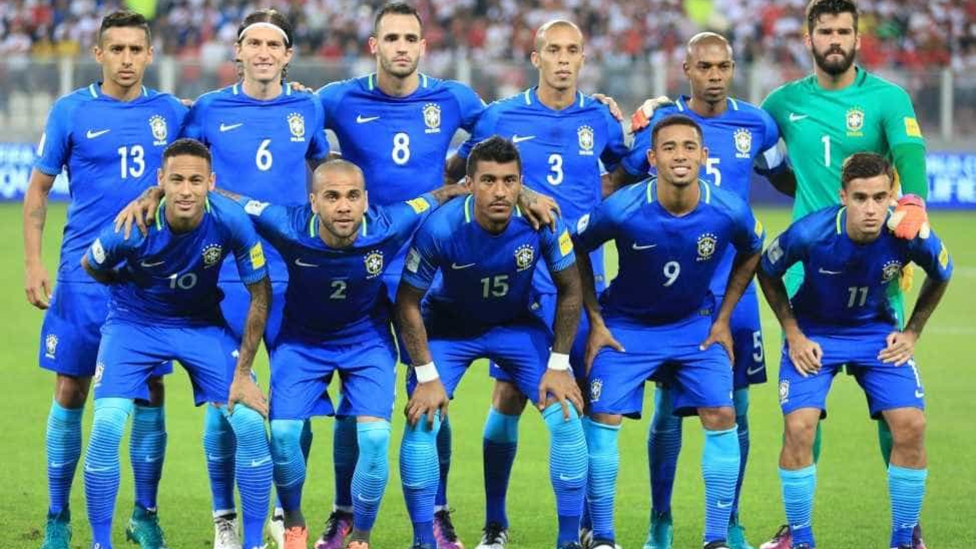 Seleção vai enfrentar a Colômbia com uniforme todo azul, confirma CBF