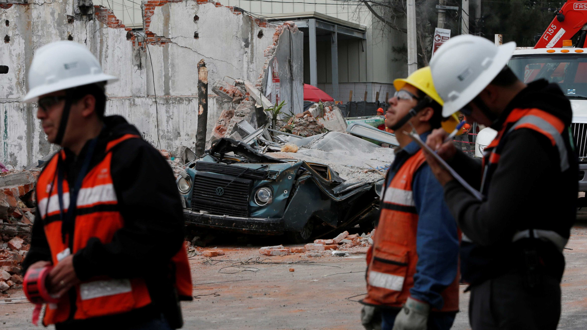 Sobe para 58 número de mortos após terremoto no México