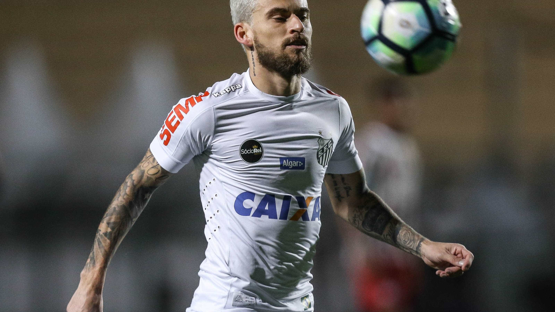 Santos vence o Corinthians por 2 a 0 e deixa o Brasileirão ‘aberto'